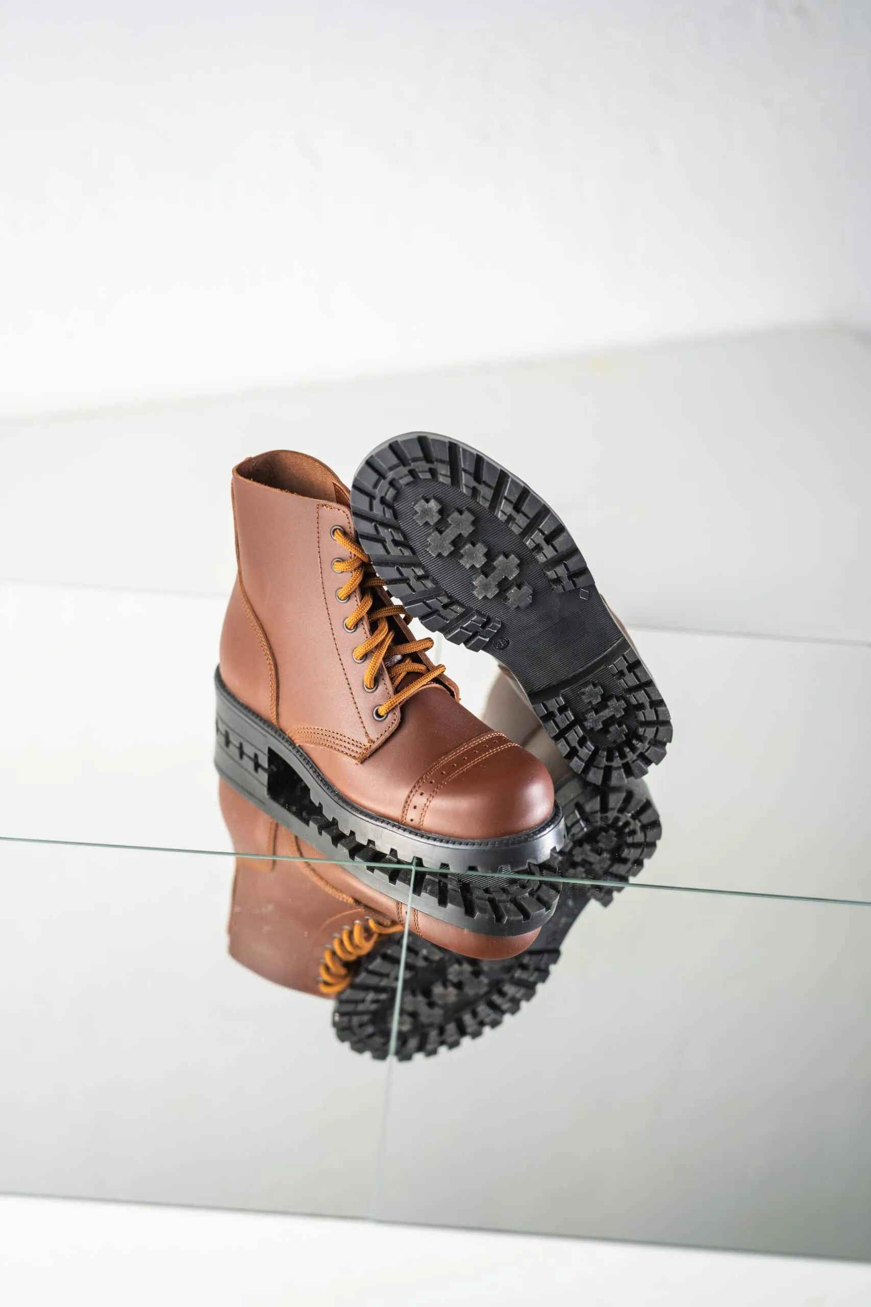 517 Aviator Boots Brown Stylish and Durable
