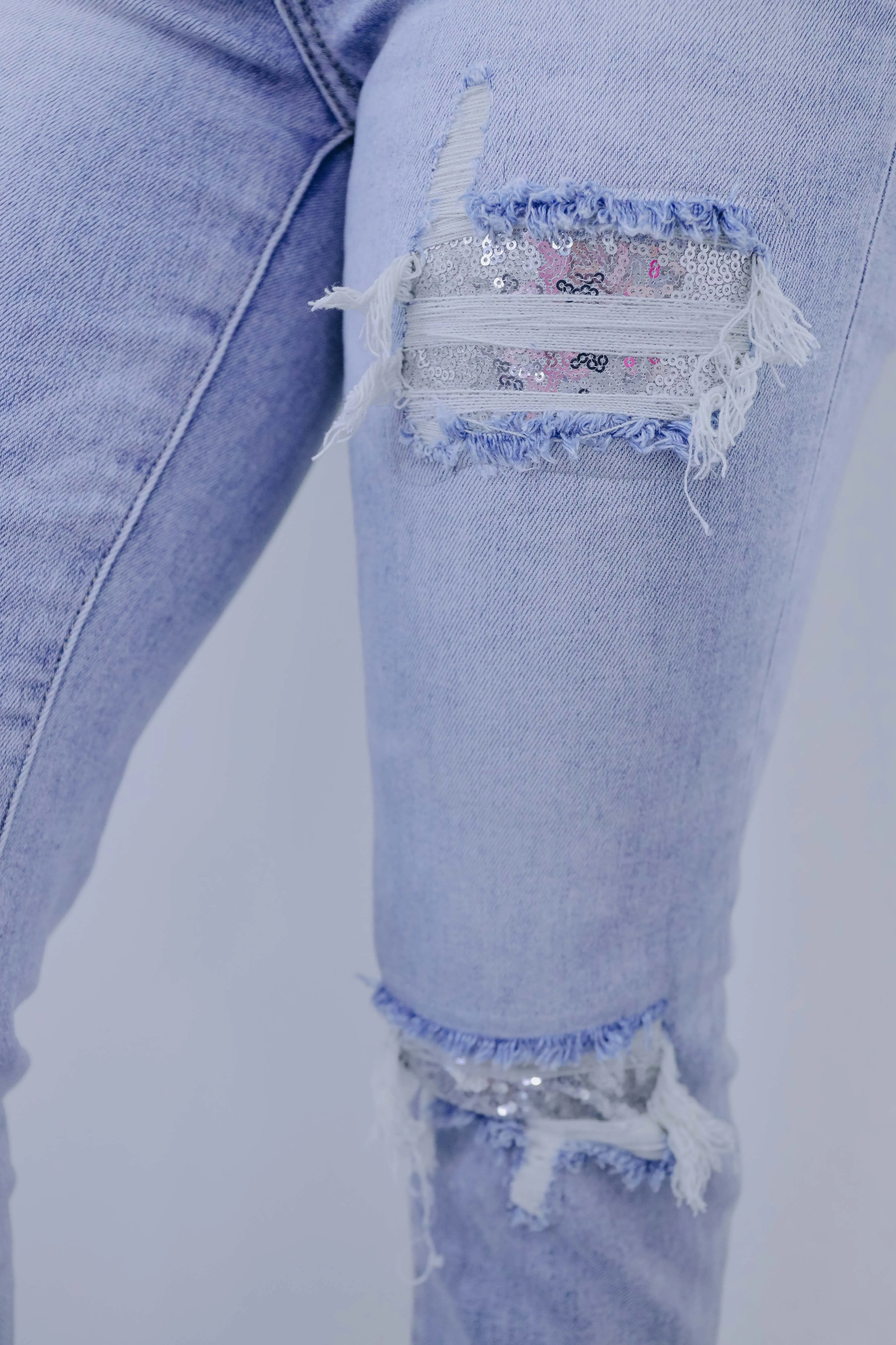 A Lil' Bit Sparkly Sequin Jeans - Light Wash
