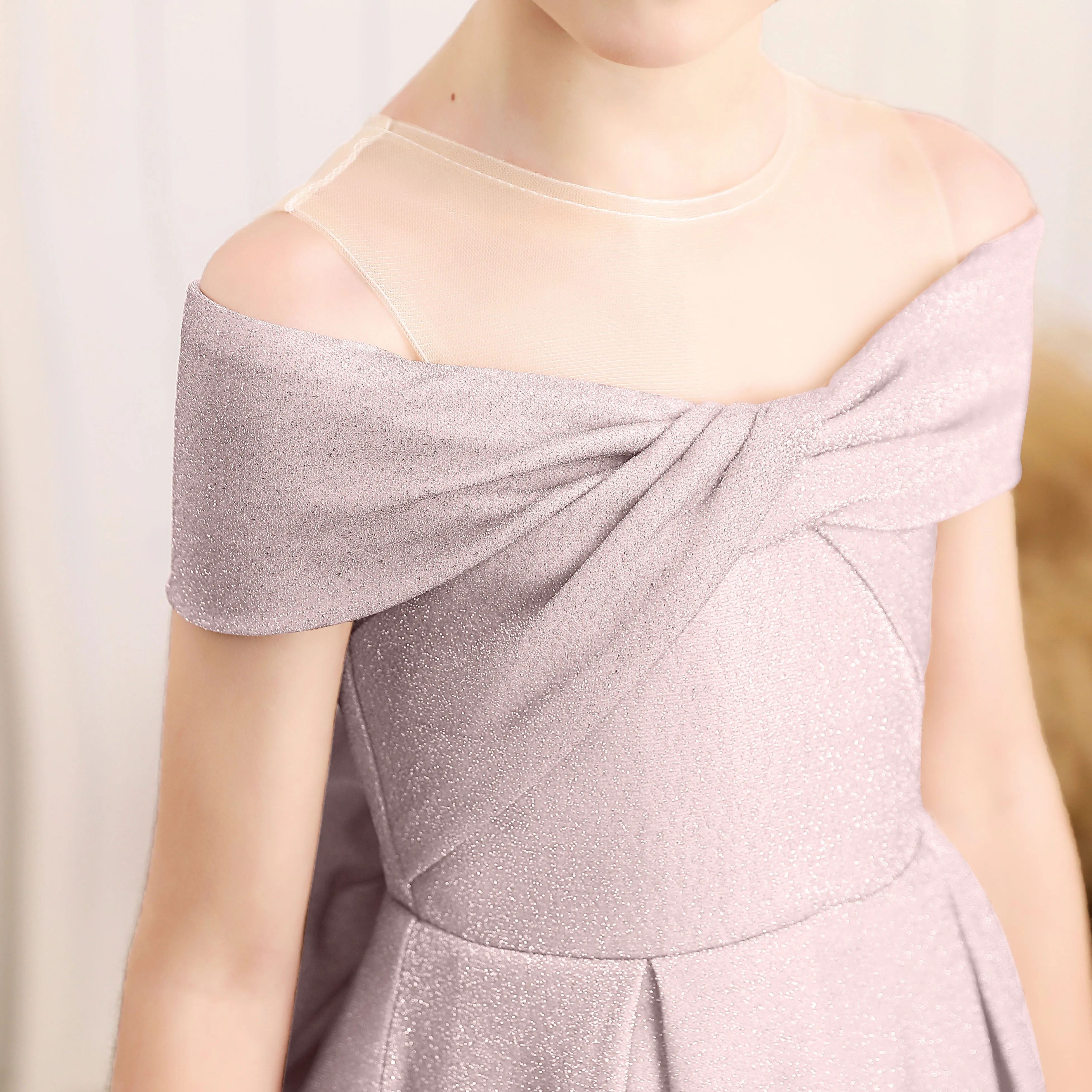 A-line Scoop Floor-Length Tulle/Sequin Flower Girl Dress
