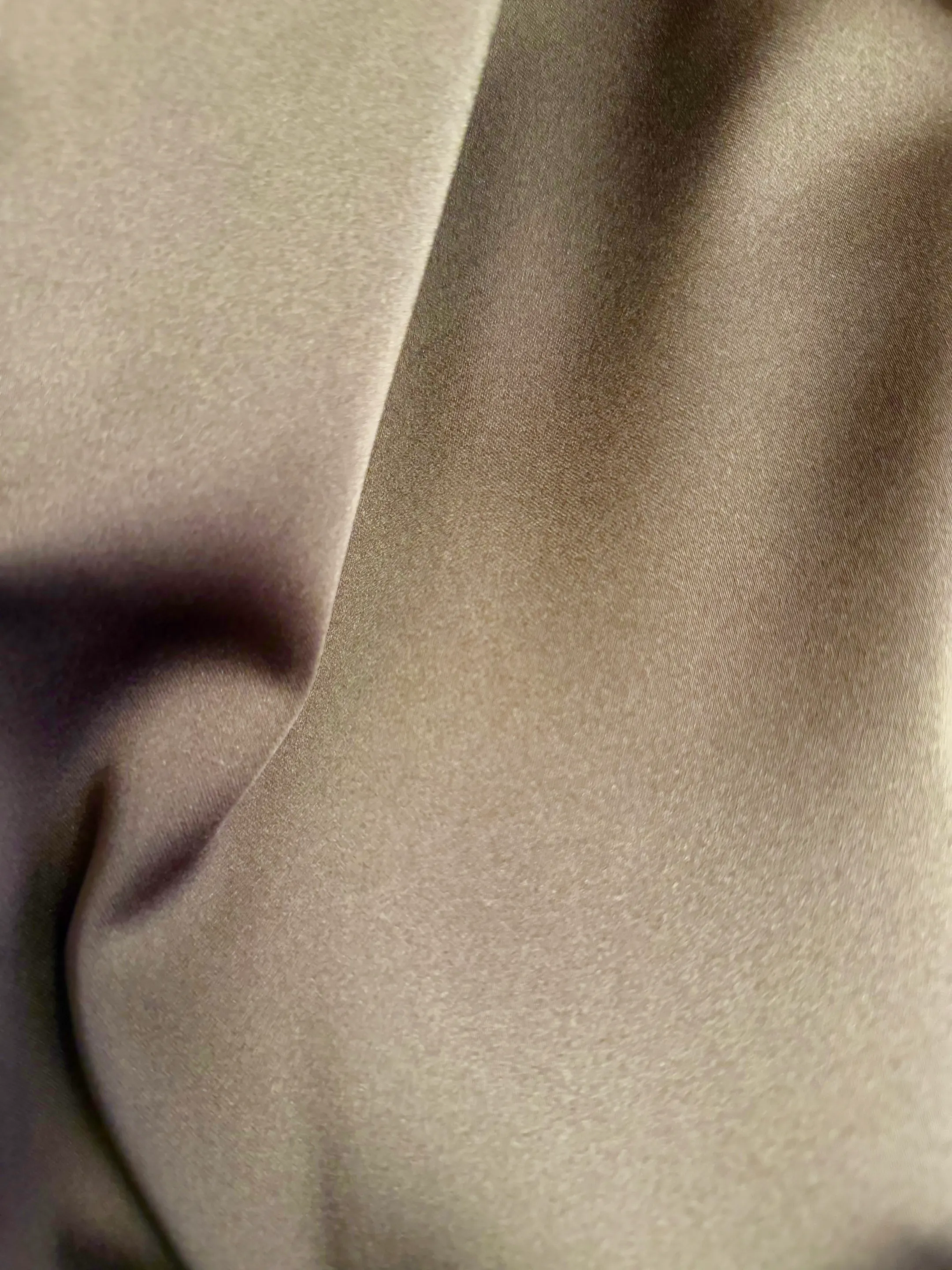 ALEX IN LIQUID SATIN BROWN