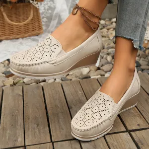 Beige slip-on loafers voor vrouwenademige wig mocassins