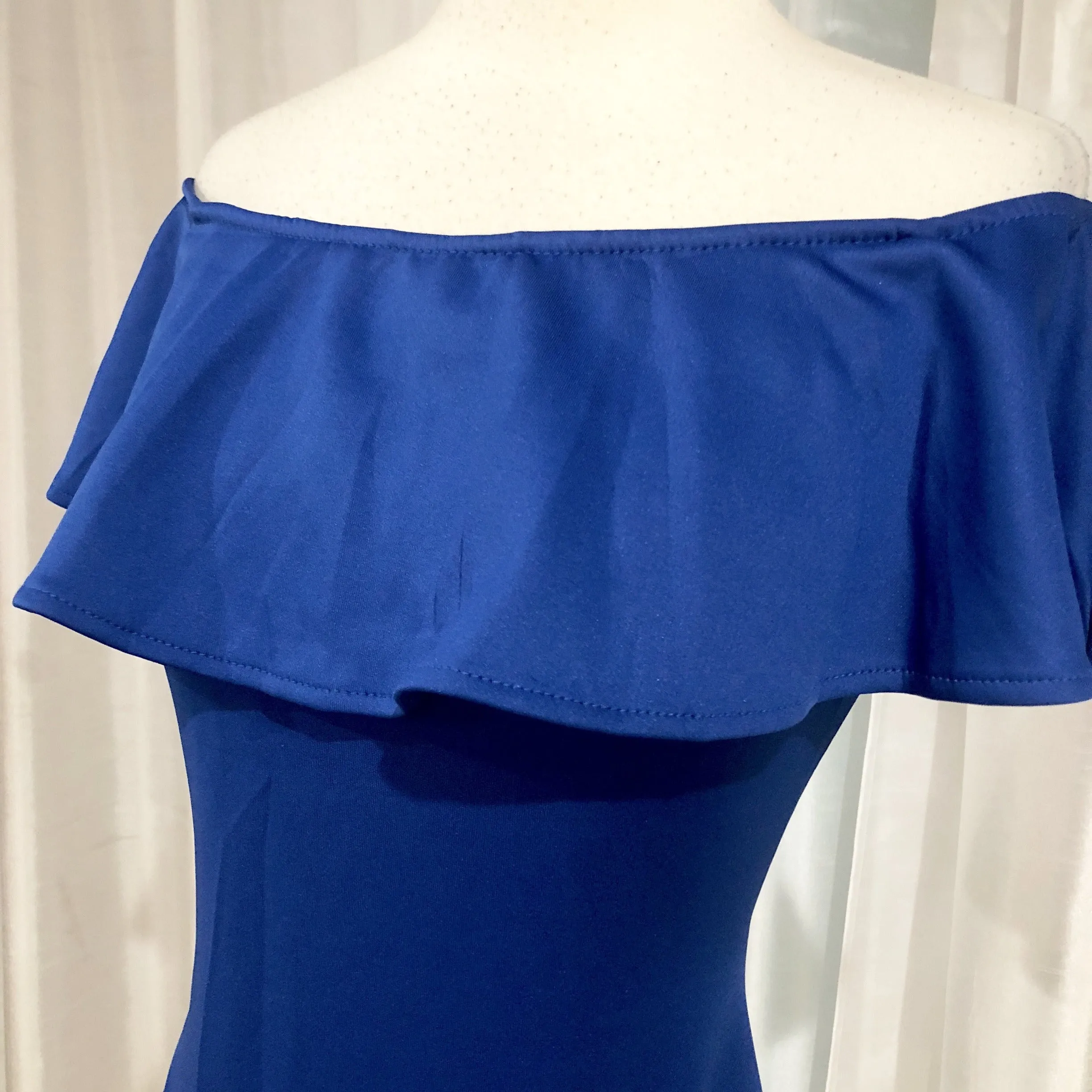 BOUTIQUE Royal Blue Tea Length Off-The-Shoulder Ruffle Top Dress Size S