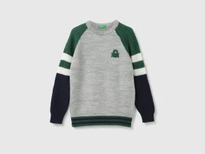 Boys Colorblock Round Neck Sweater
