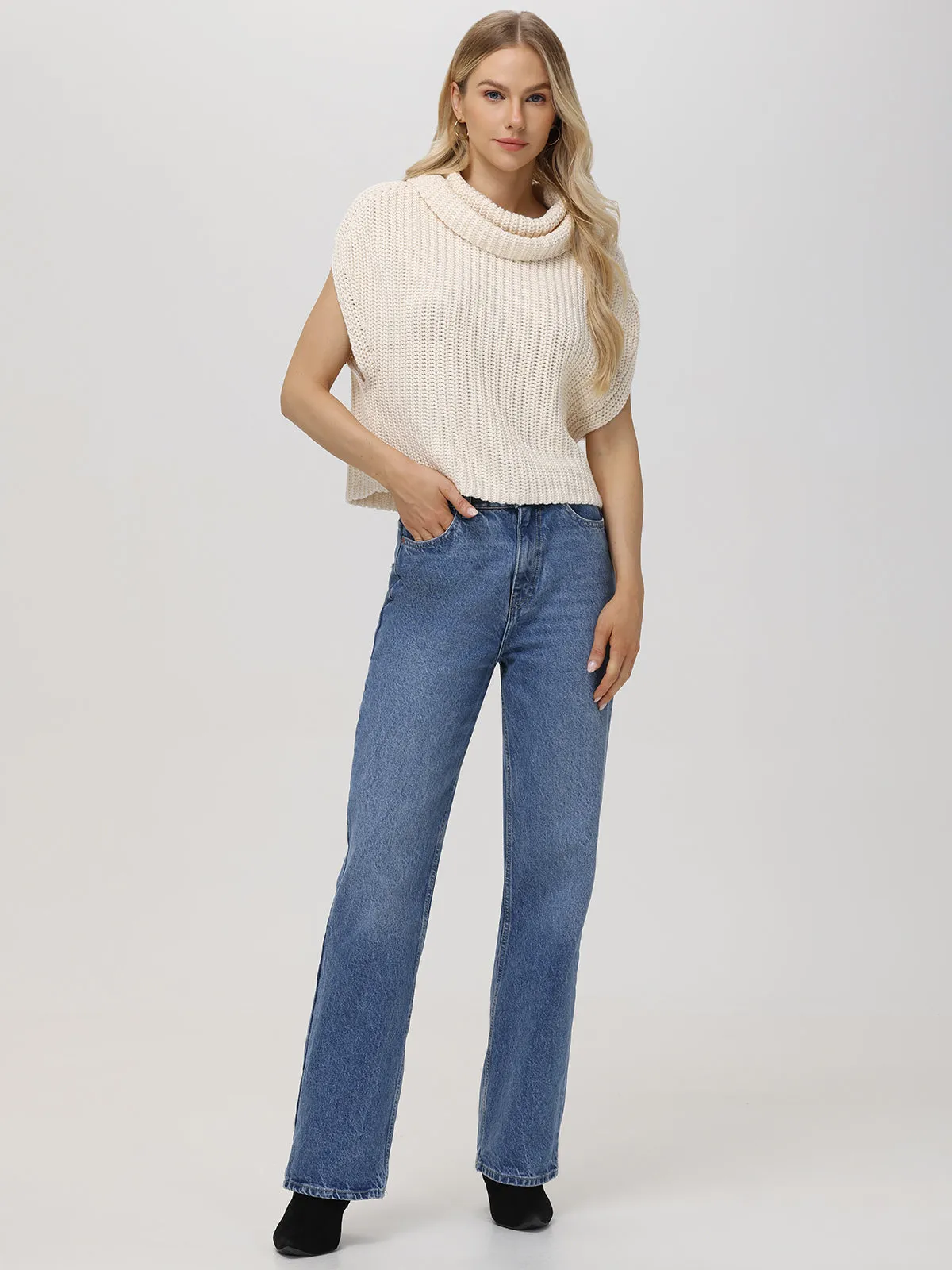 Cate: Sleeveless Turtleneck Sweater
