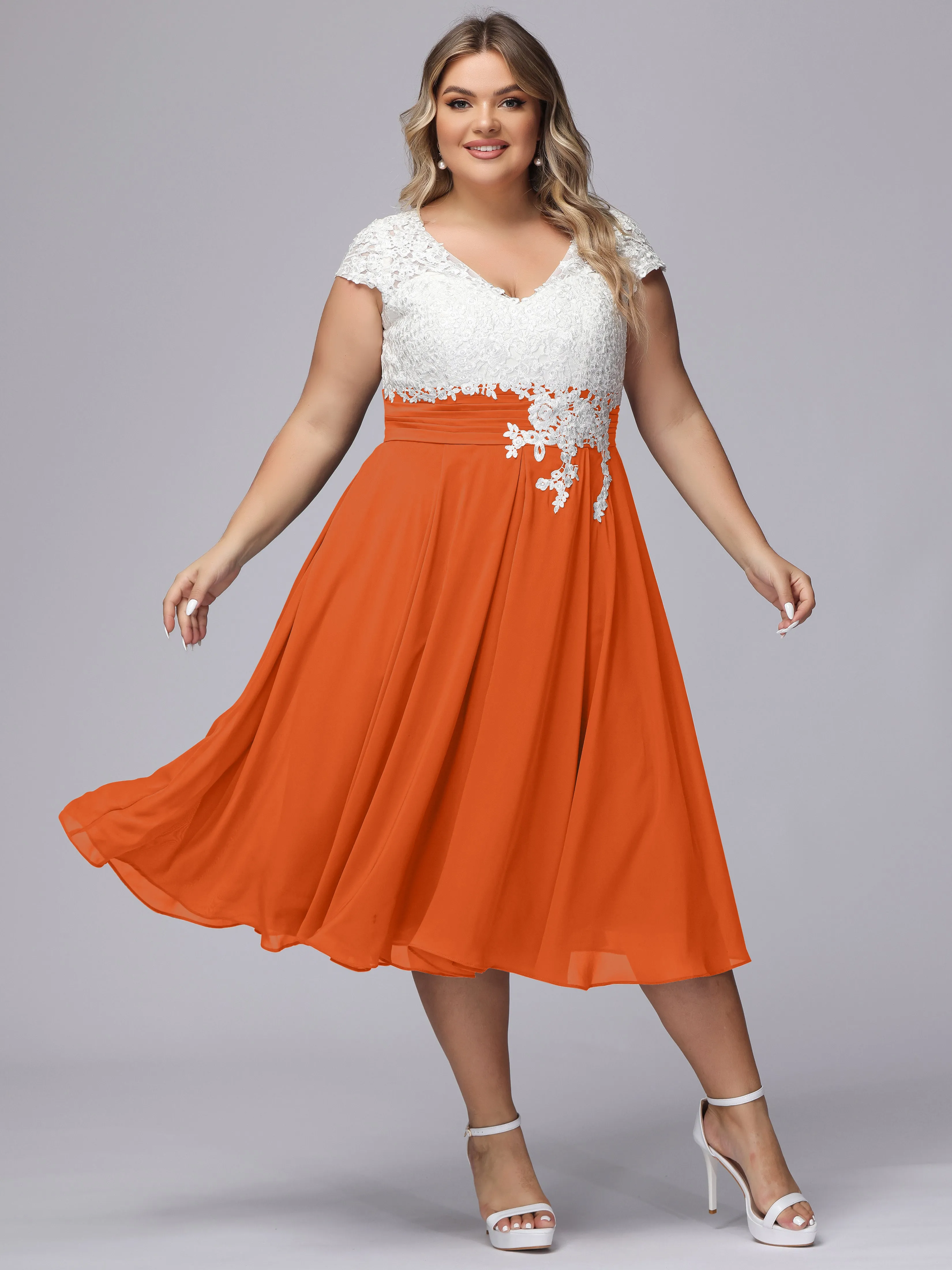 Chic Lace Top Chiffon Tea-Length Plus Size Bridesmaid Dress