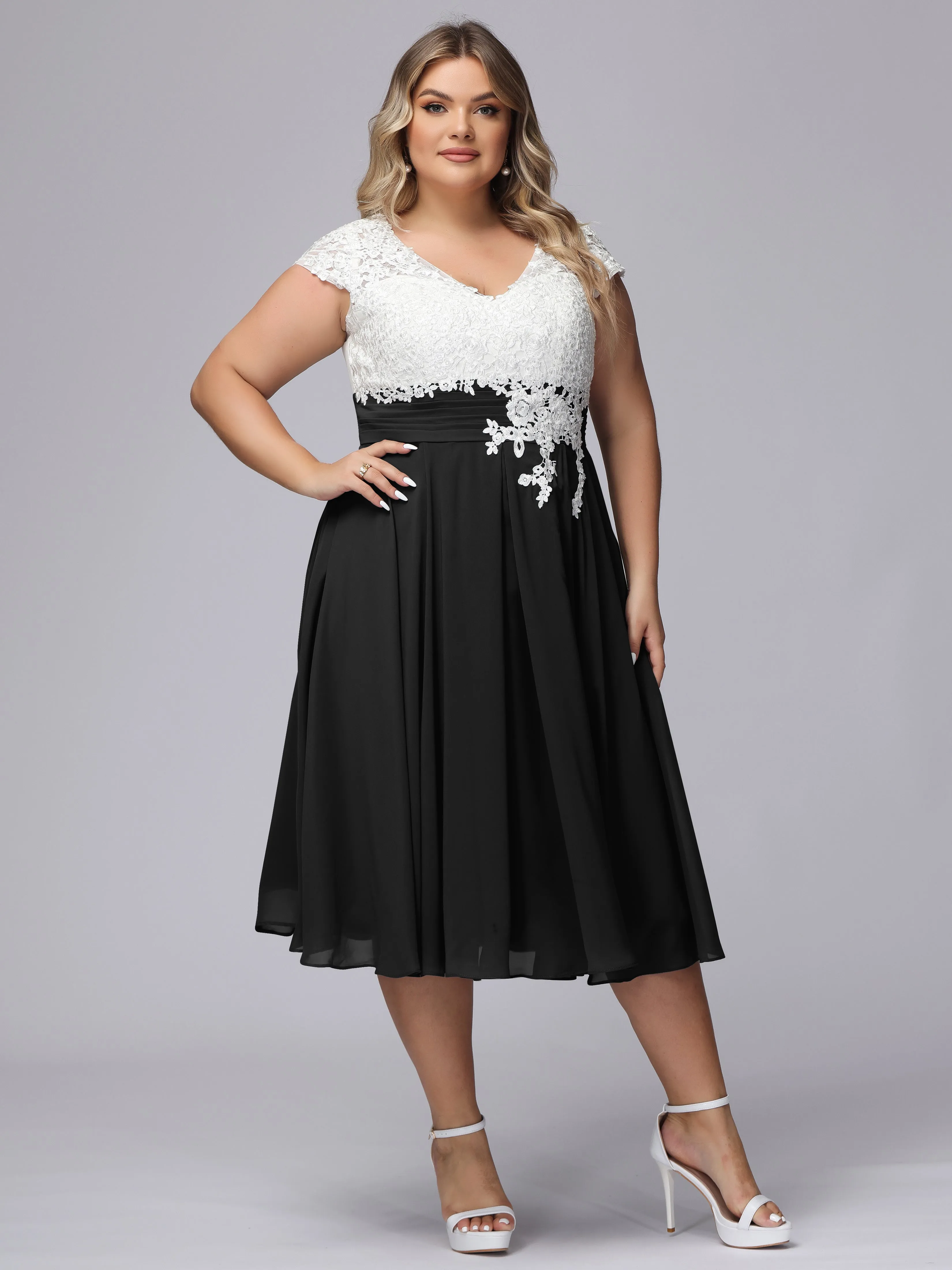 Chic Lace Top Chiffon Tea-Length Plus Size Bridesmaid Dress