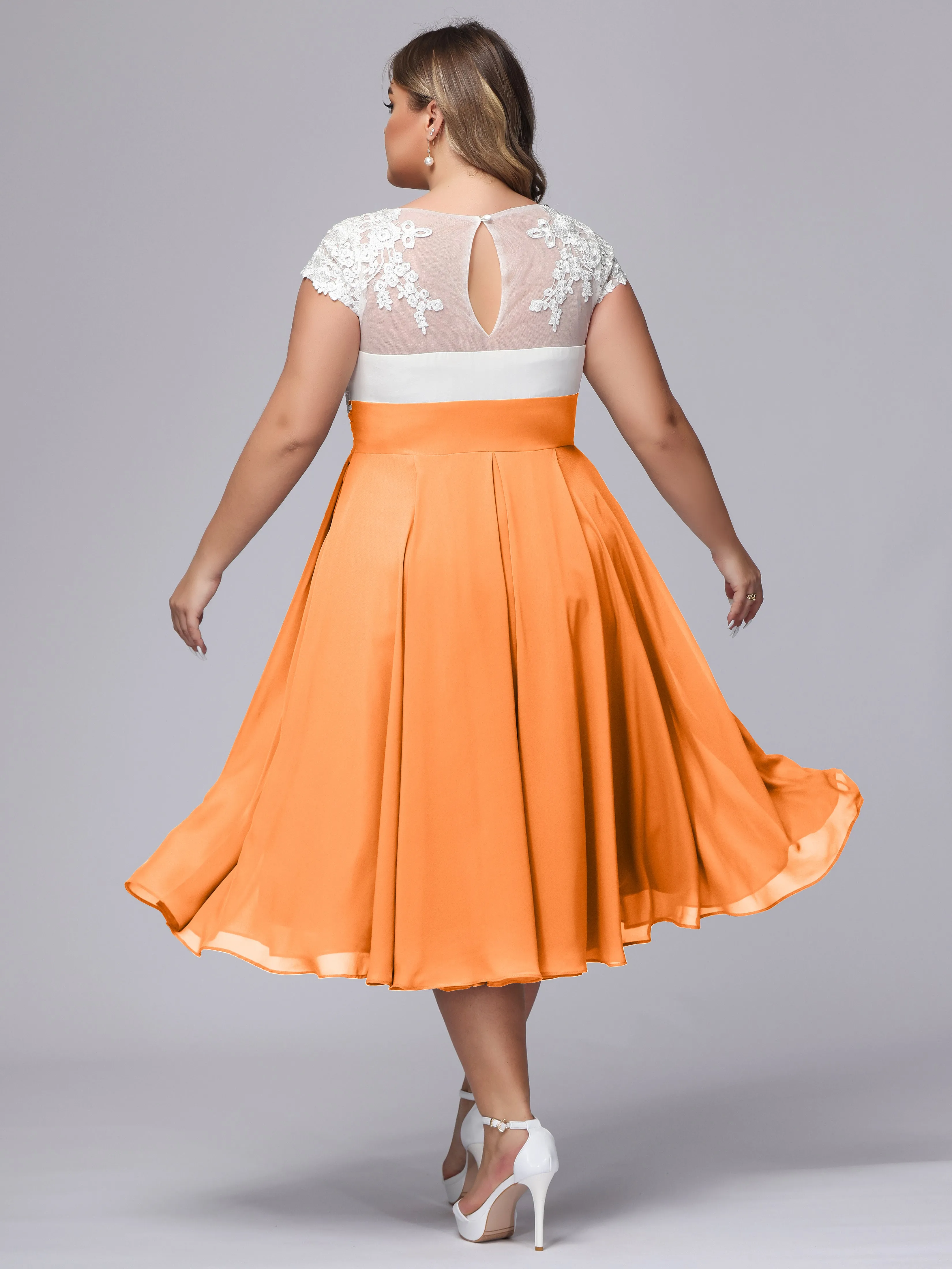 Chic Lace Top Chiffon Tea-Length Plus Size Bridesmaid Dress
