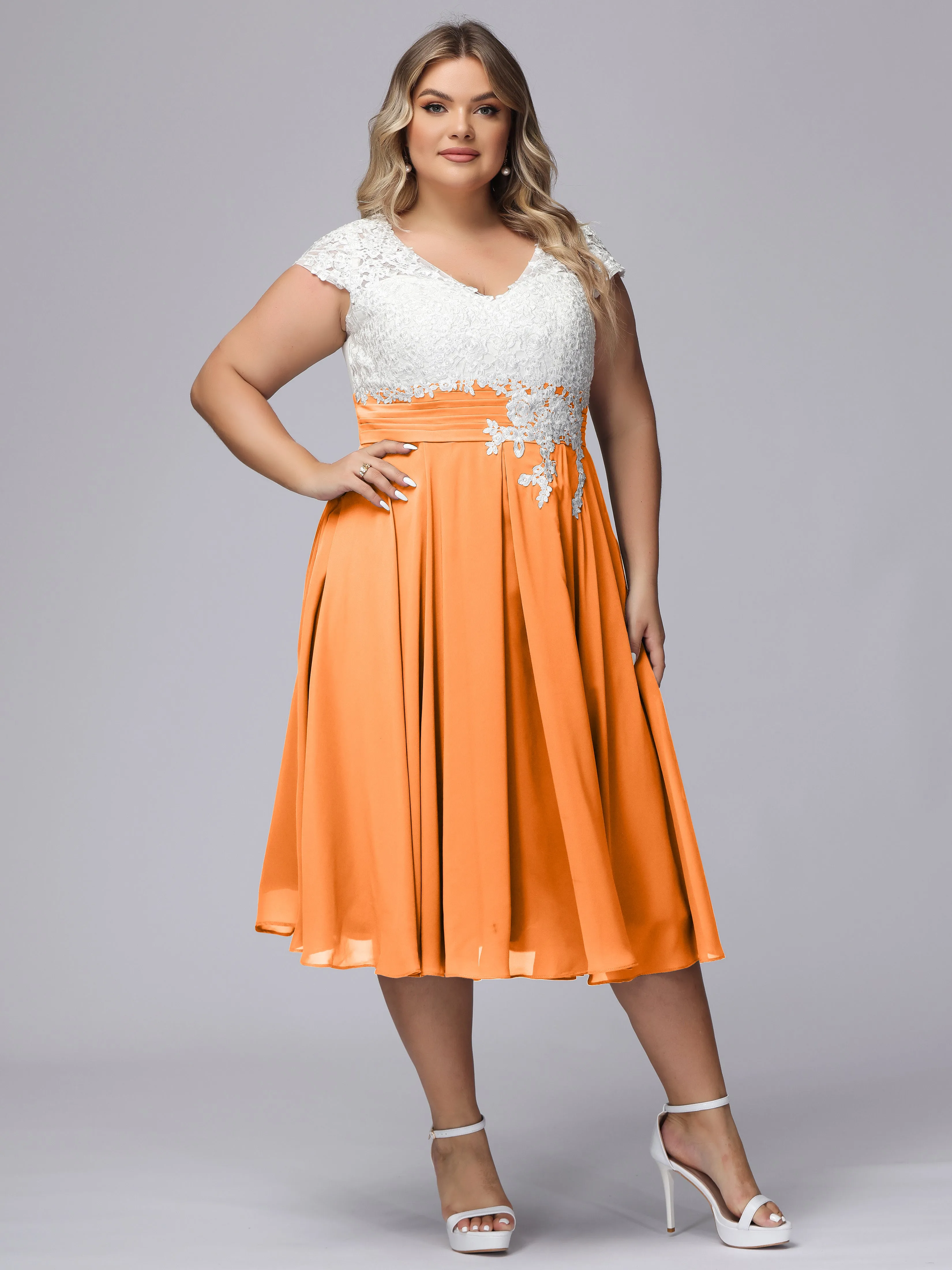 Chic Lace Top Chiffon Tea-Length Plus Size Bridesmaid Dress