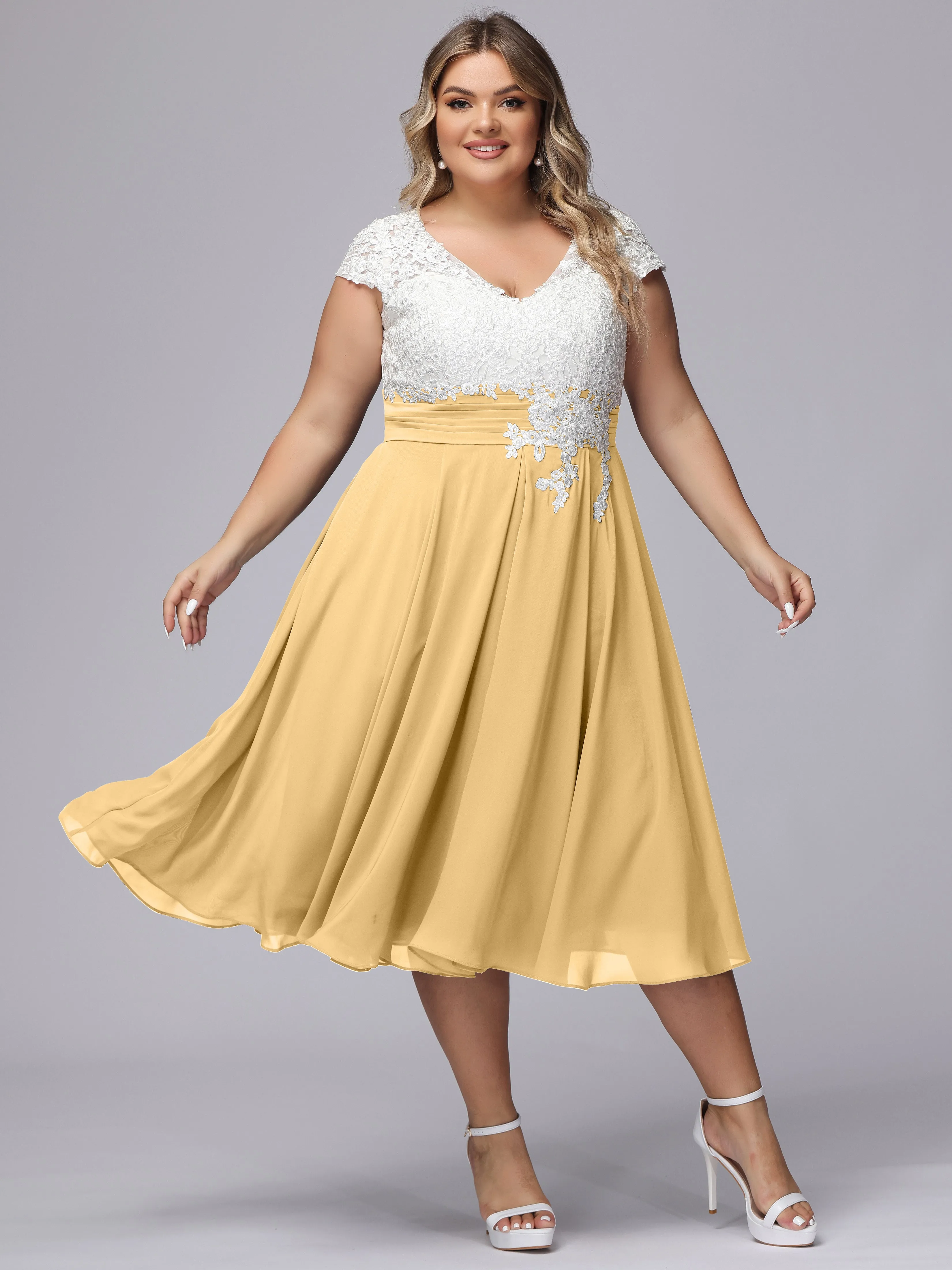 Chic Lace Top Chiffon Tea-Length Plus Size Bridesmaid Dress