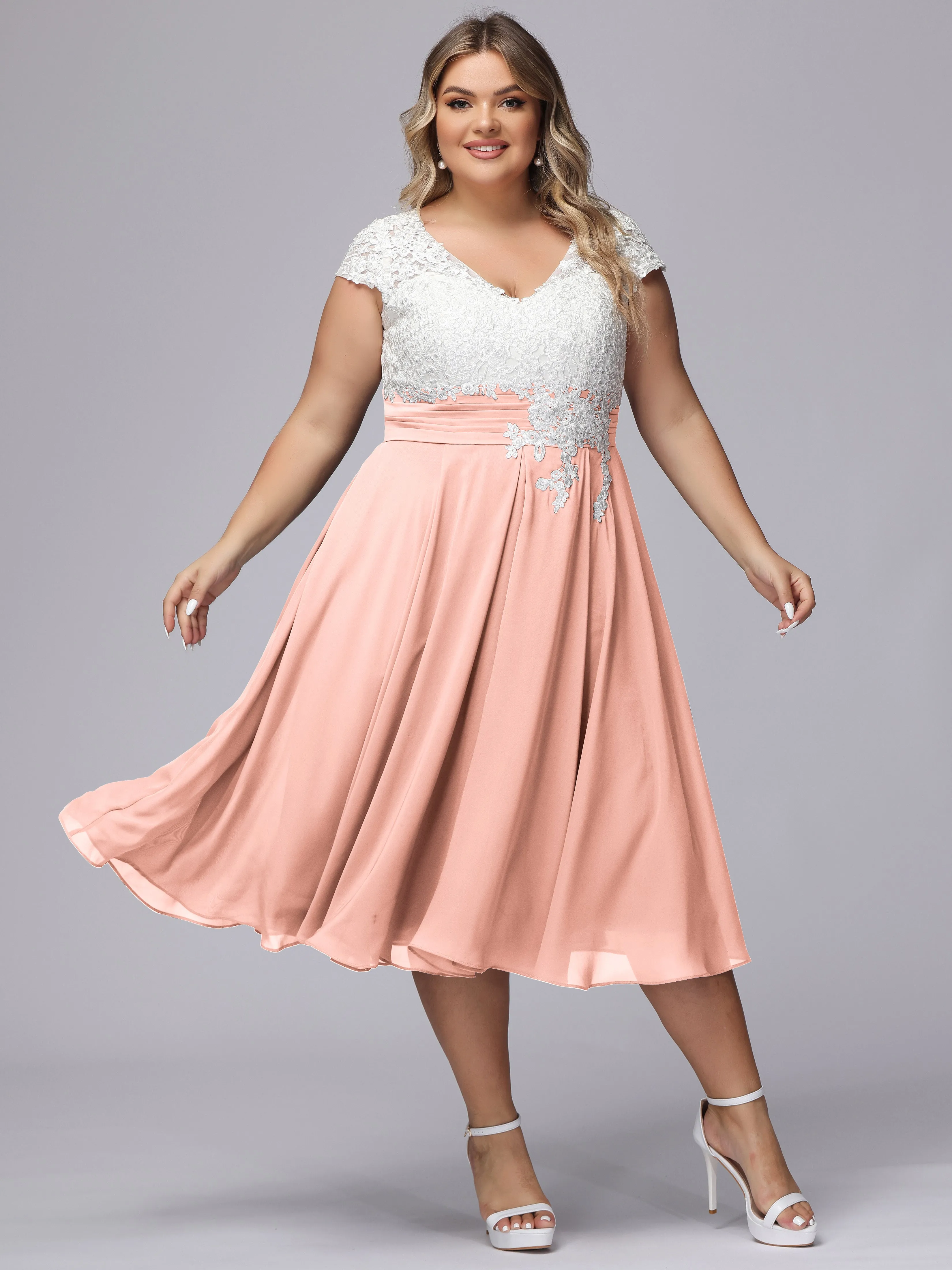 Chic Lace Top Chiffon Tea-Length Plus Size Bridesmaid Dress