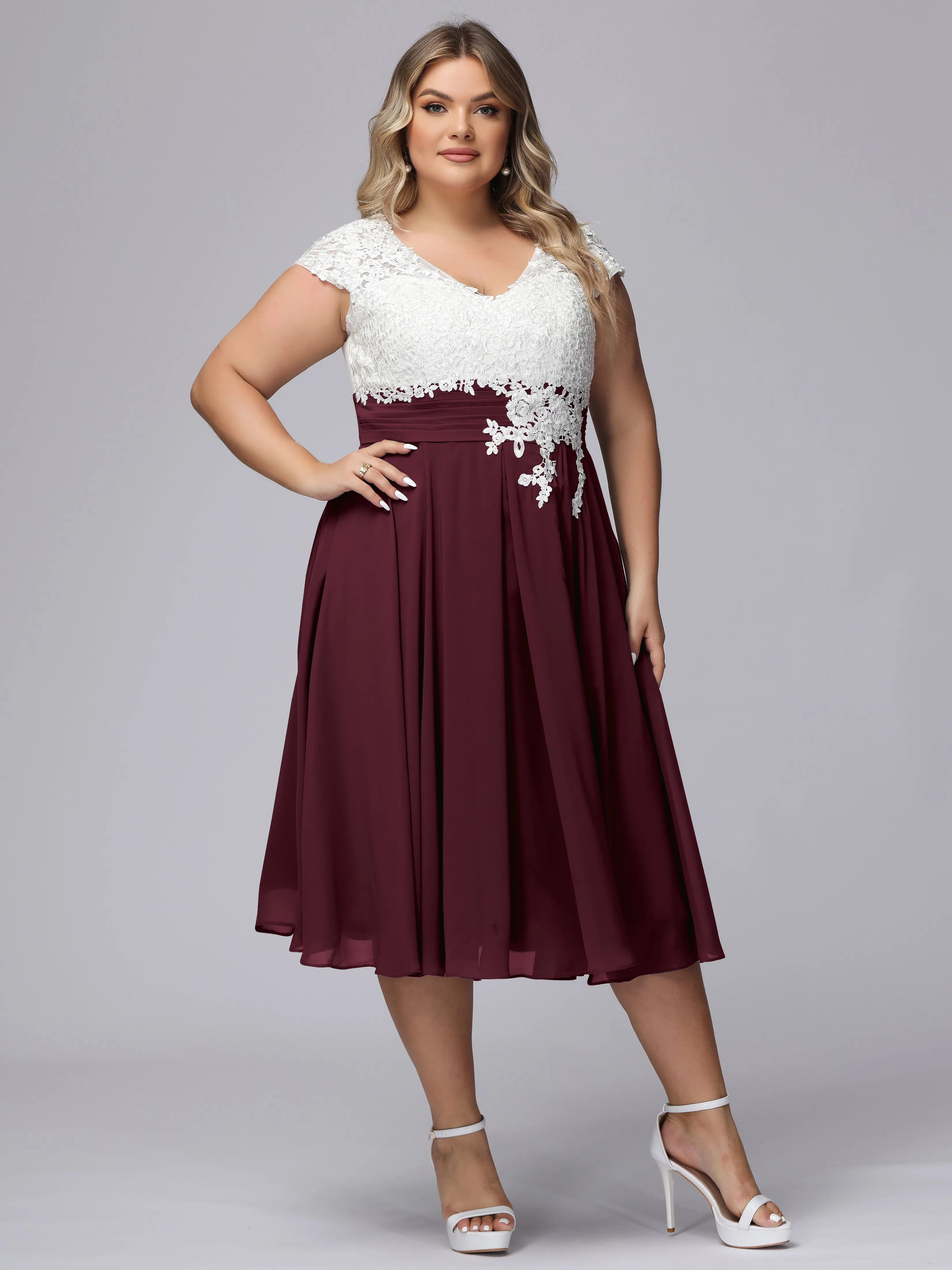 Chic Lace Top Chiffon Tea-Length Plus Size Bridesmaid Dress