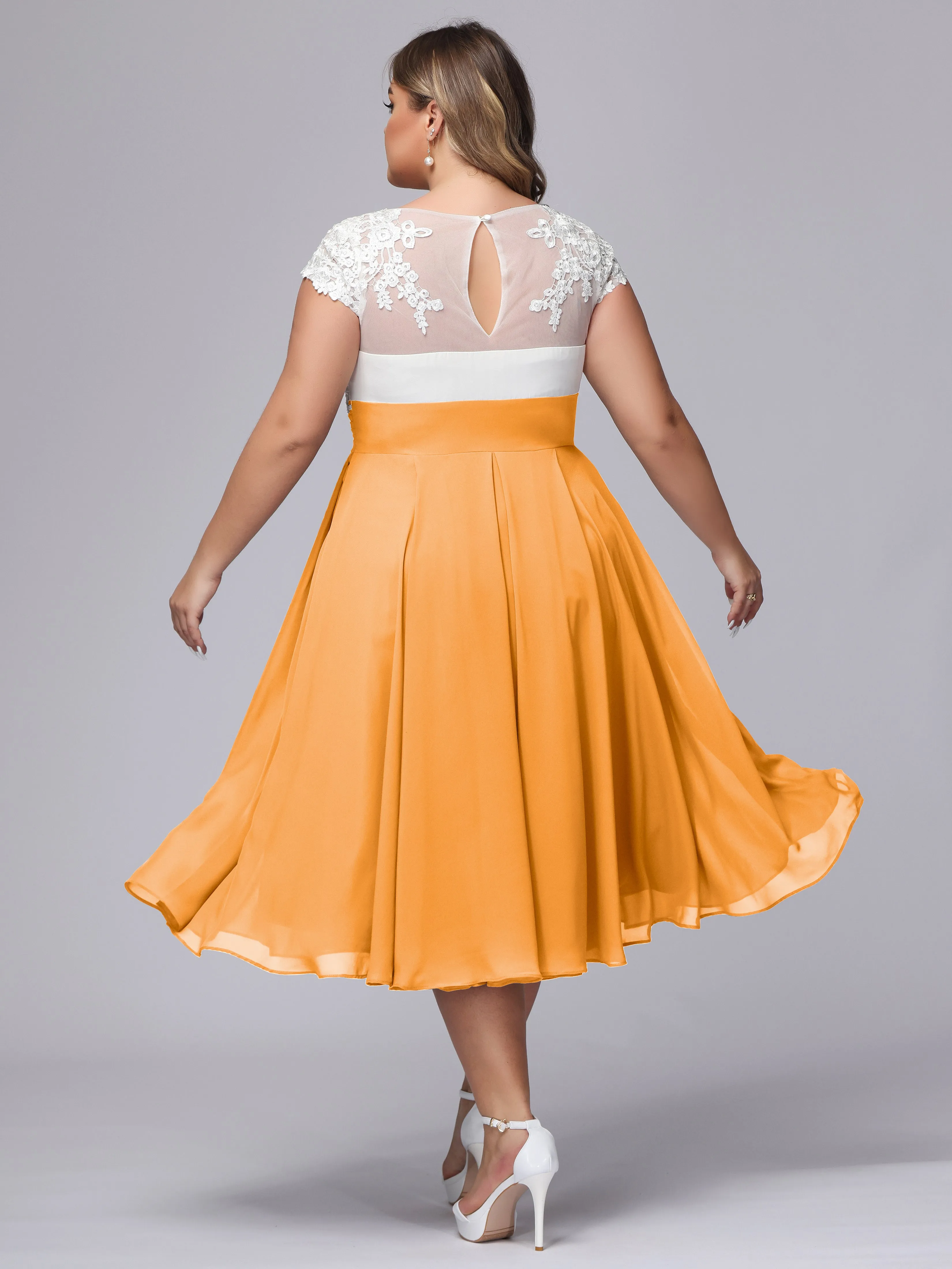Chic Lace Top Chiffon Tea-Length Plus Size Bridesmaid Dress