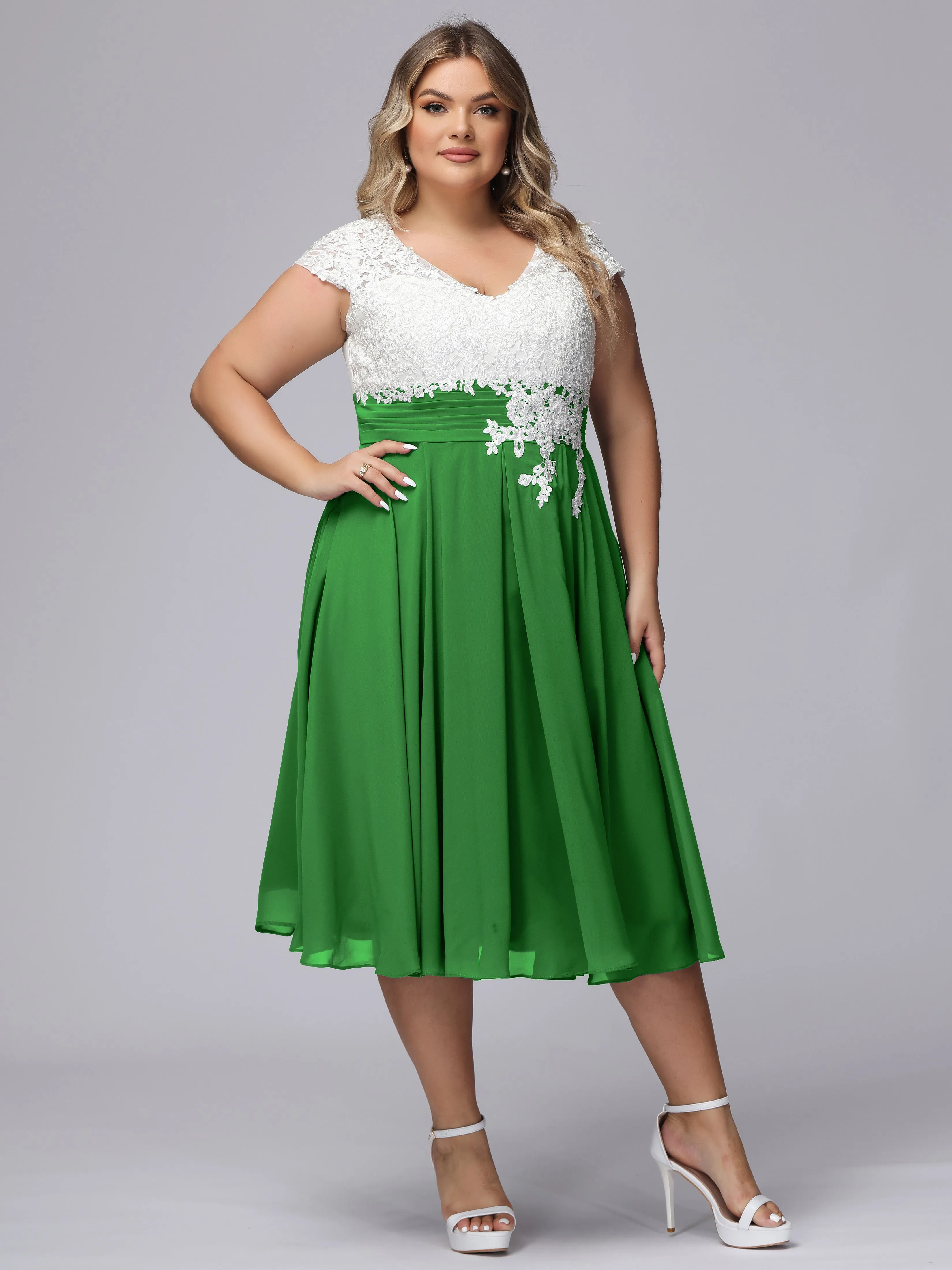 Chic Lace Top Chiffon Tea-Length Plus Size Bridesmaid Dress