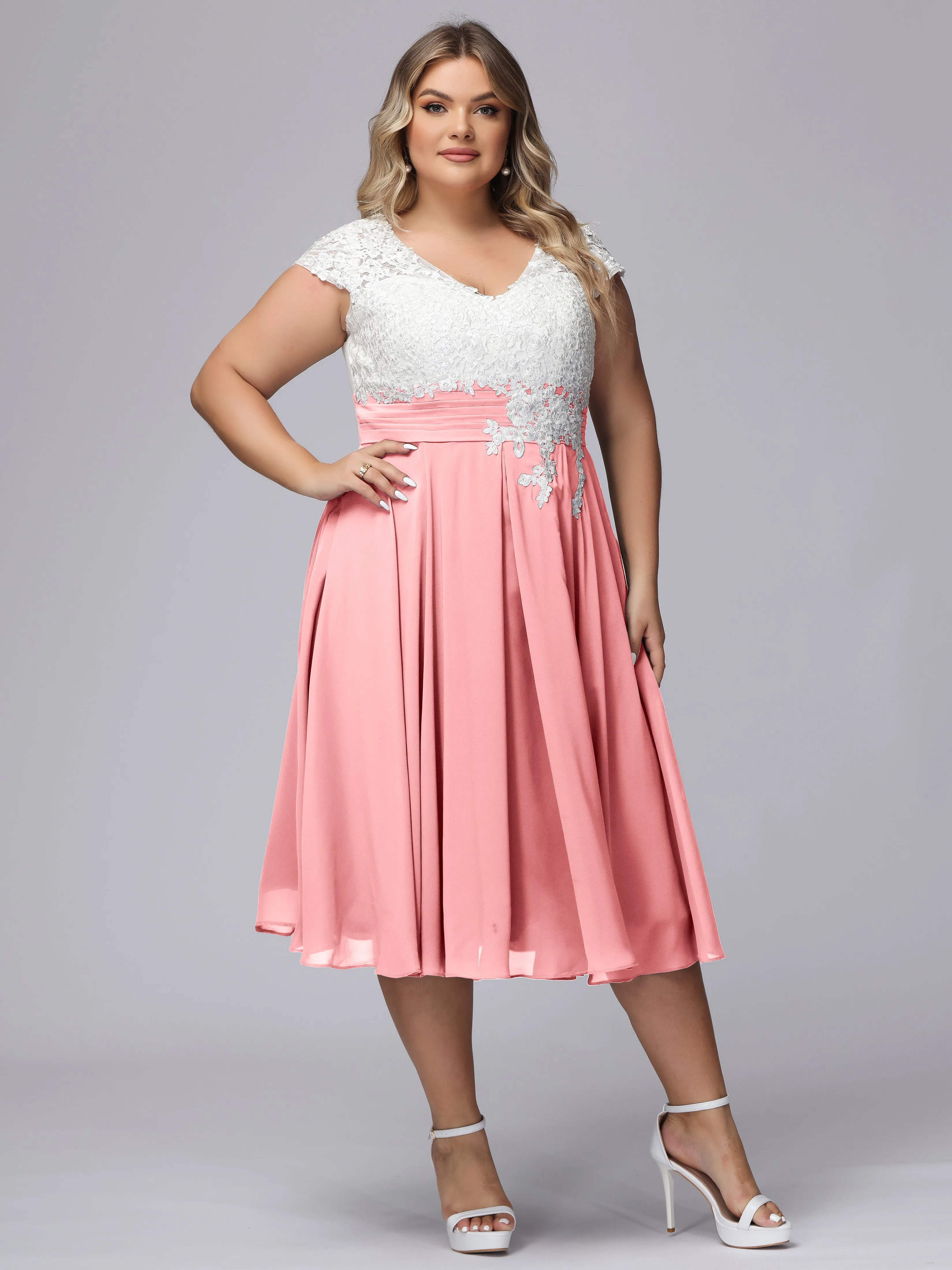 Chic Lace Top Chiffon Tea-Length Plus Size Bridesmaid Dress