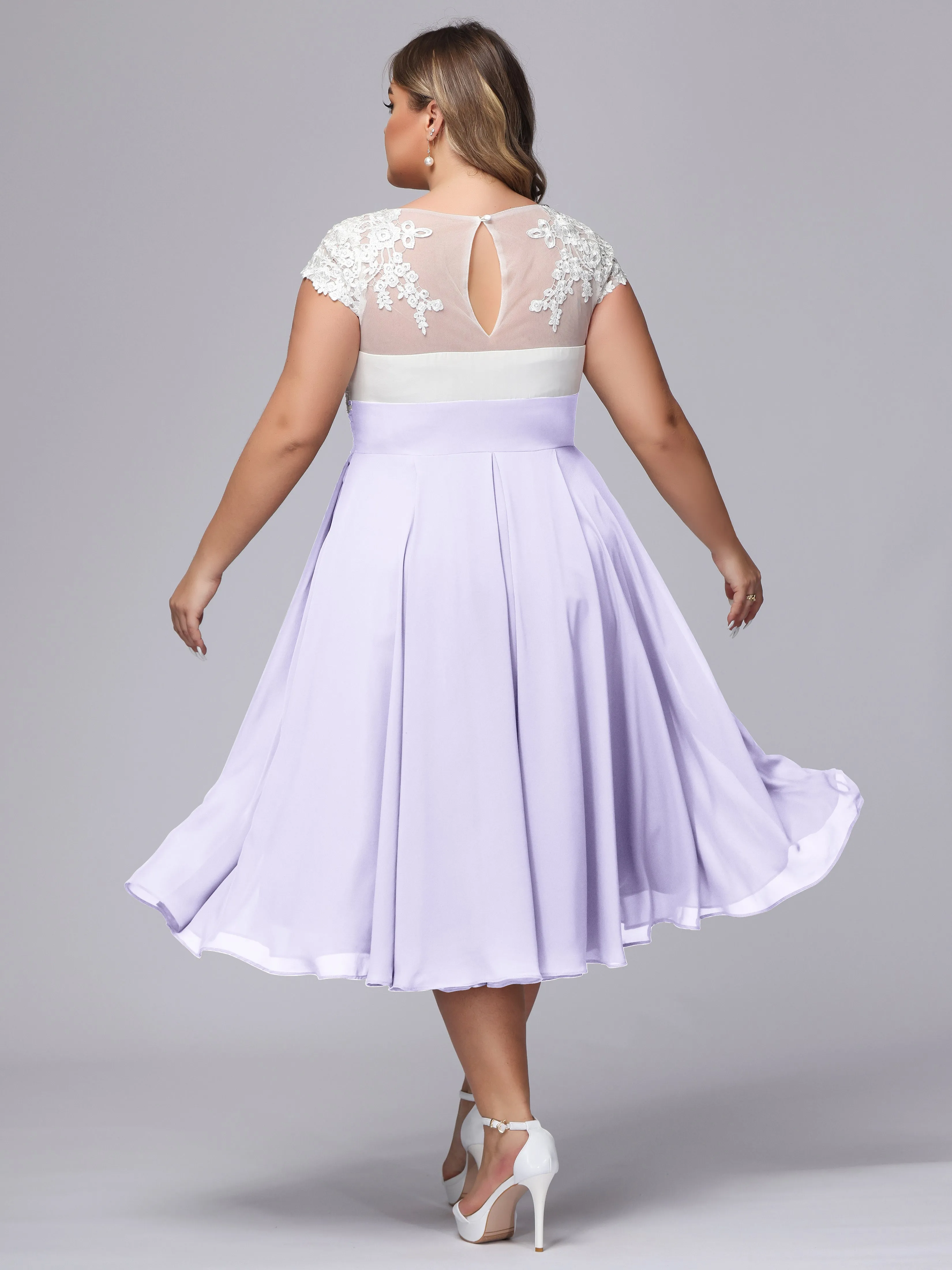Chic Lace Top Chiffon Tea-Length Plus Size Bridesmaid Dress