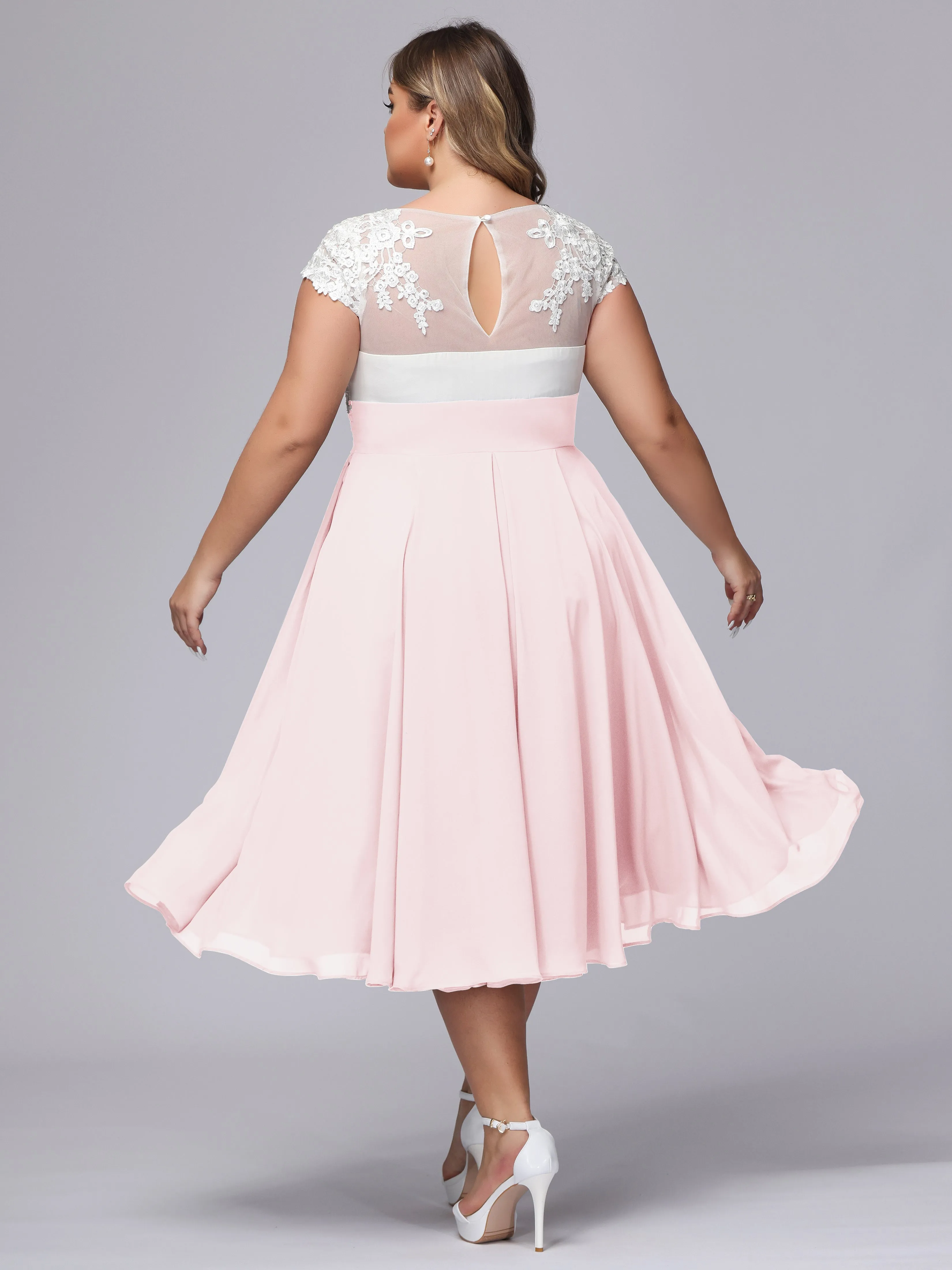 Chic Lace Top Chiffon Tea-Length Plus Size Bridesmaid Dress
