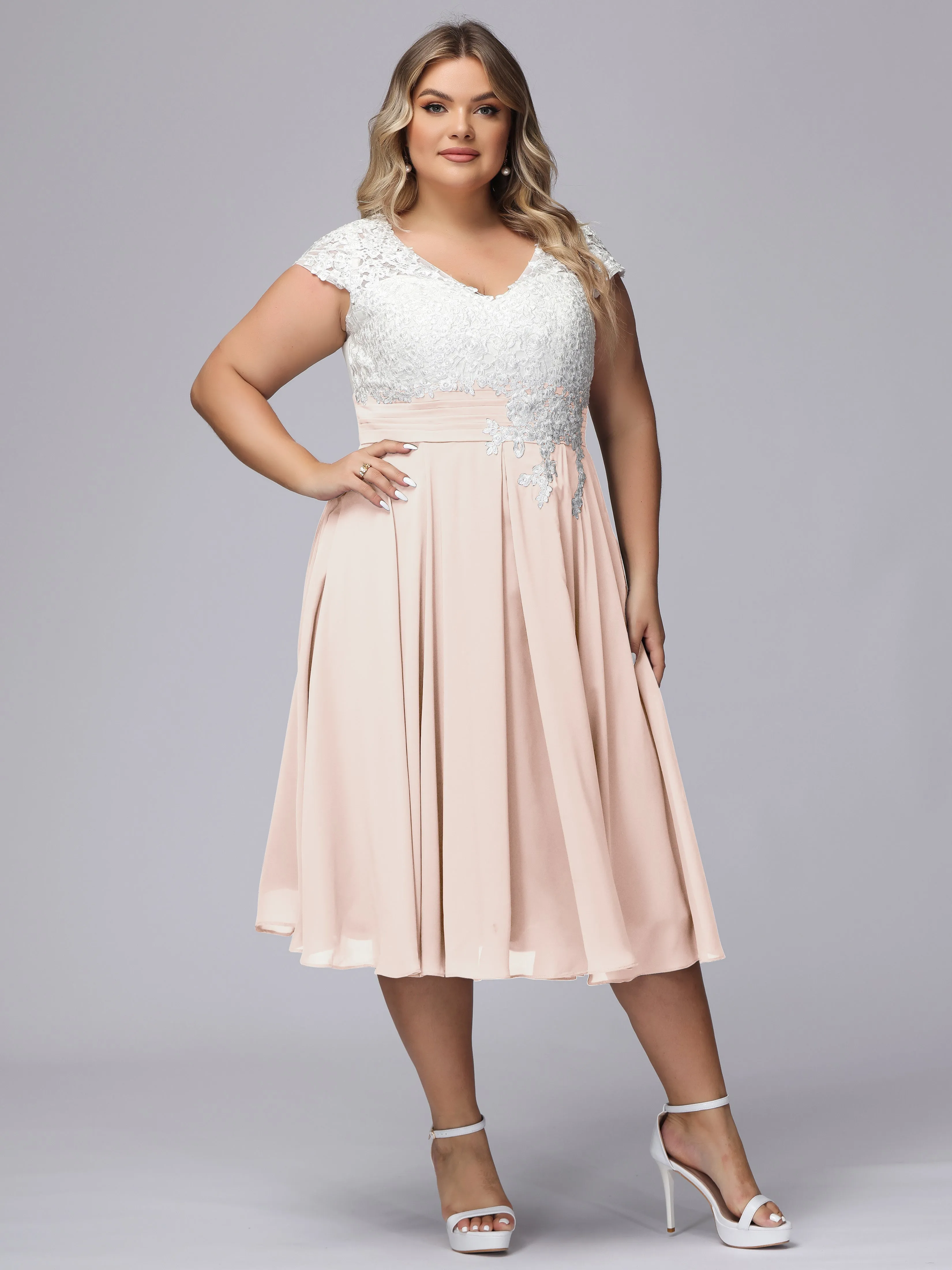 Chic Lace Top Chiffon Tea-Length Plus Size Bridesmaid Dress