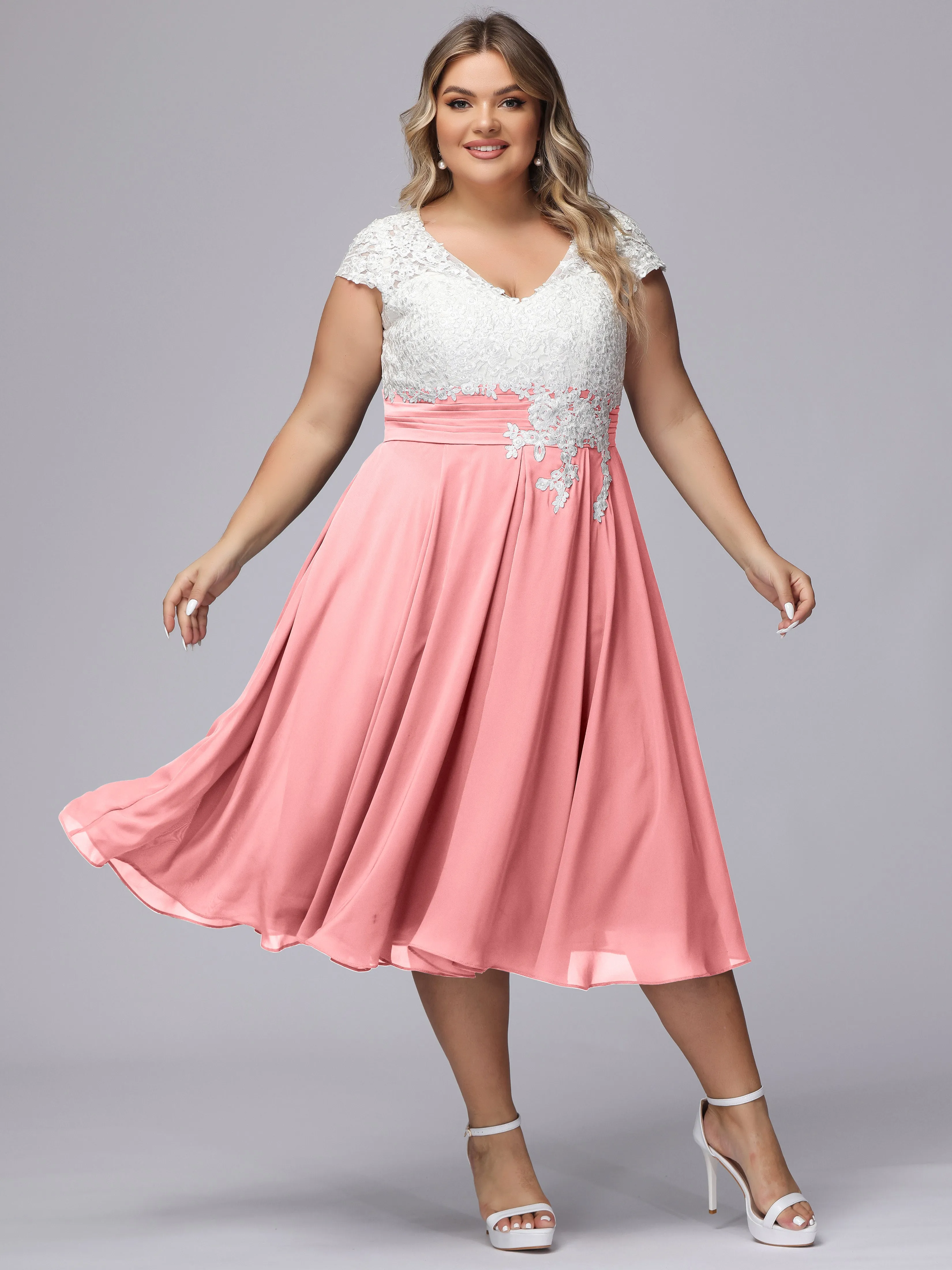 Chic Lace Top Chiffon Tea-Length Plus Size Bridesmaid Dress