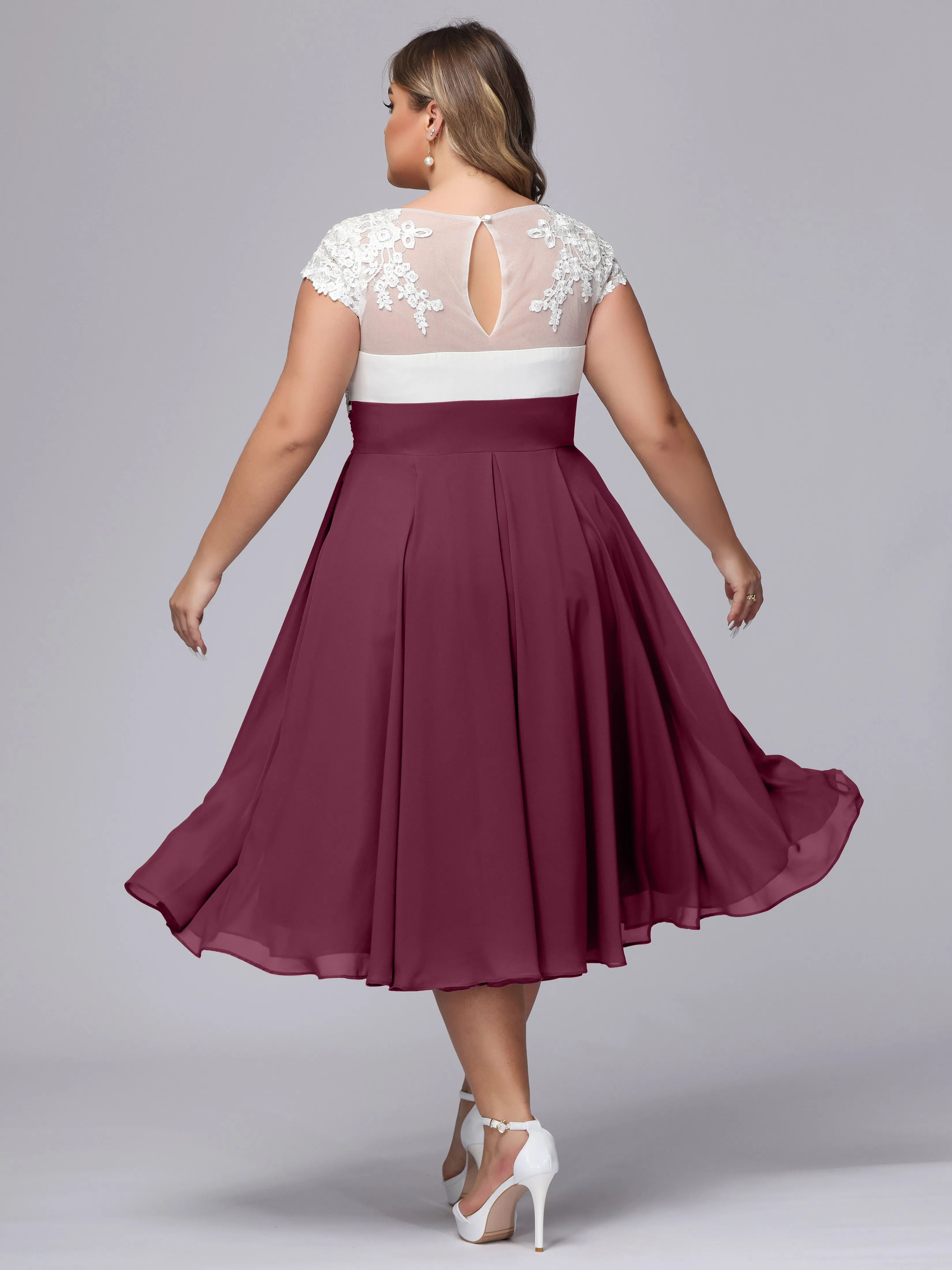 Chic Lace Top Chiffon Tea-Length Plus Size Bridesmaid Dress