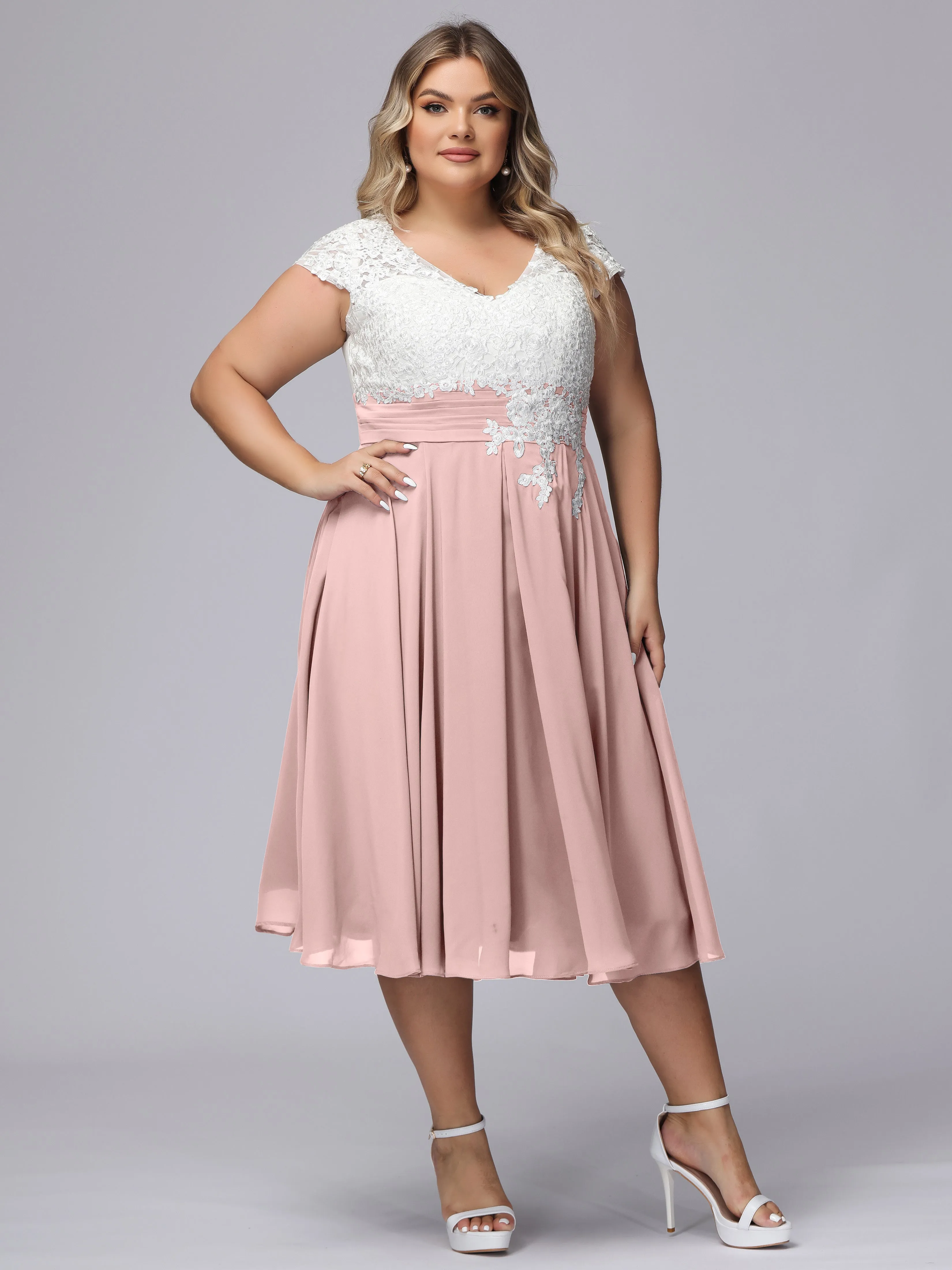Chic Lace Top Chiffon Tea-Length Plus Size Bridesmaid Dress
