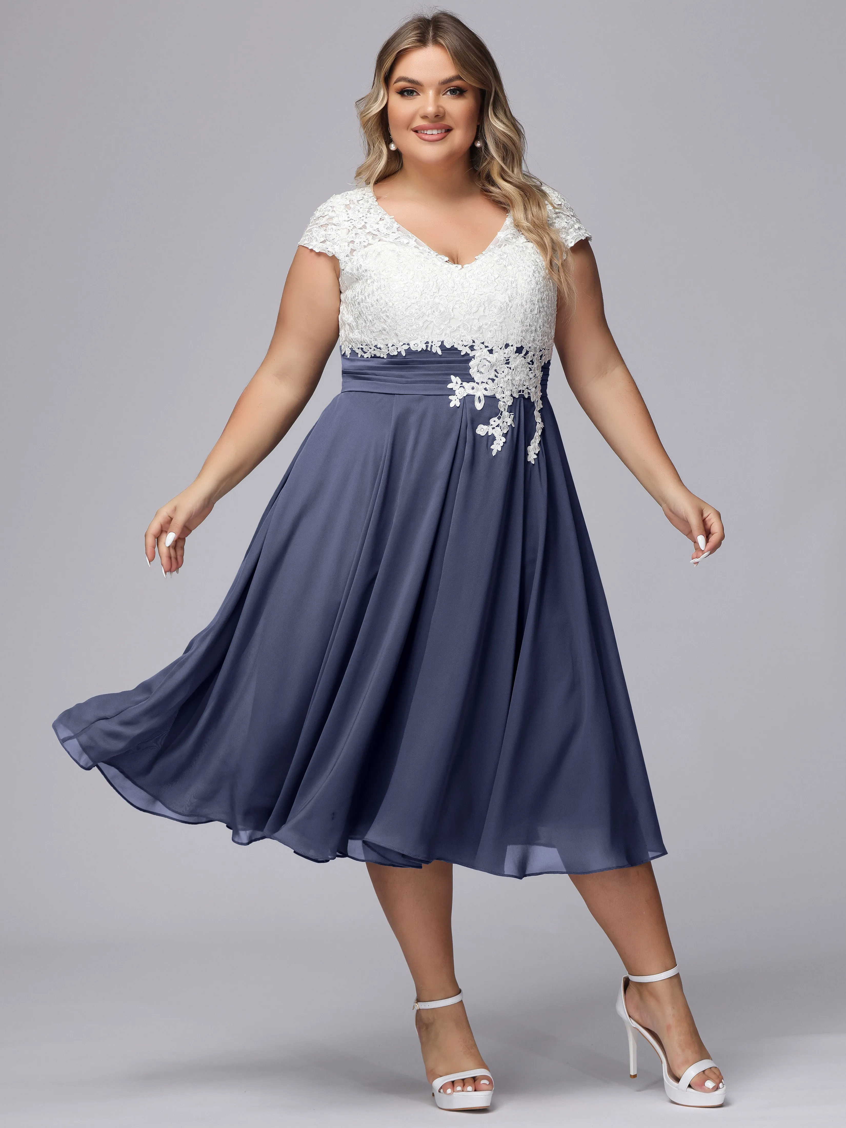 Chic Lace Top Chiffon Tea-Length Plus Size Bridesmaid Dress