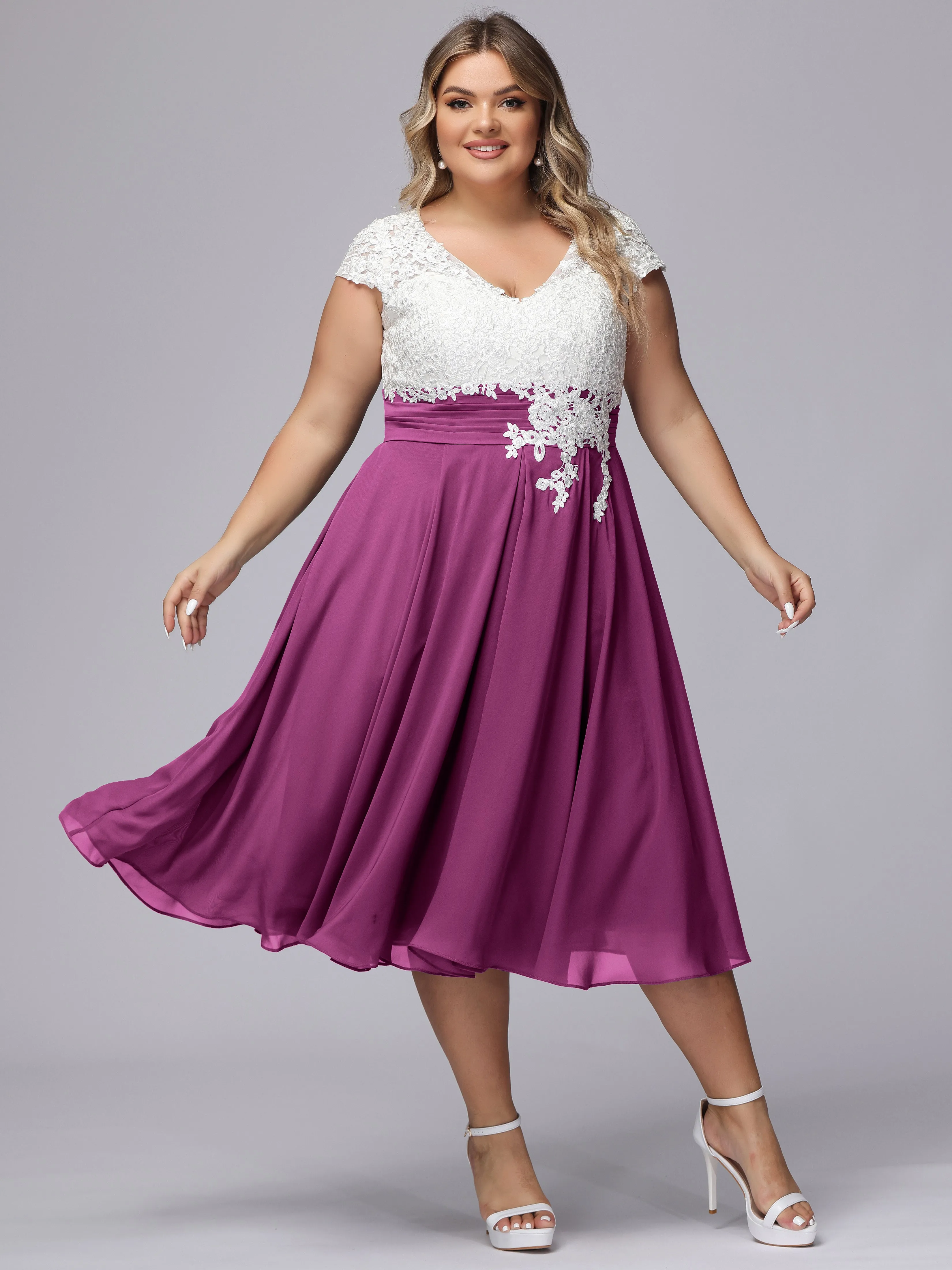 Chic Lace Top Chiffon Tea-Length Plus Size Bridesmaid Dress