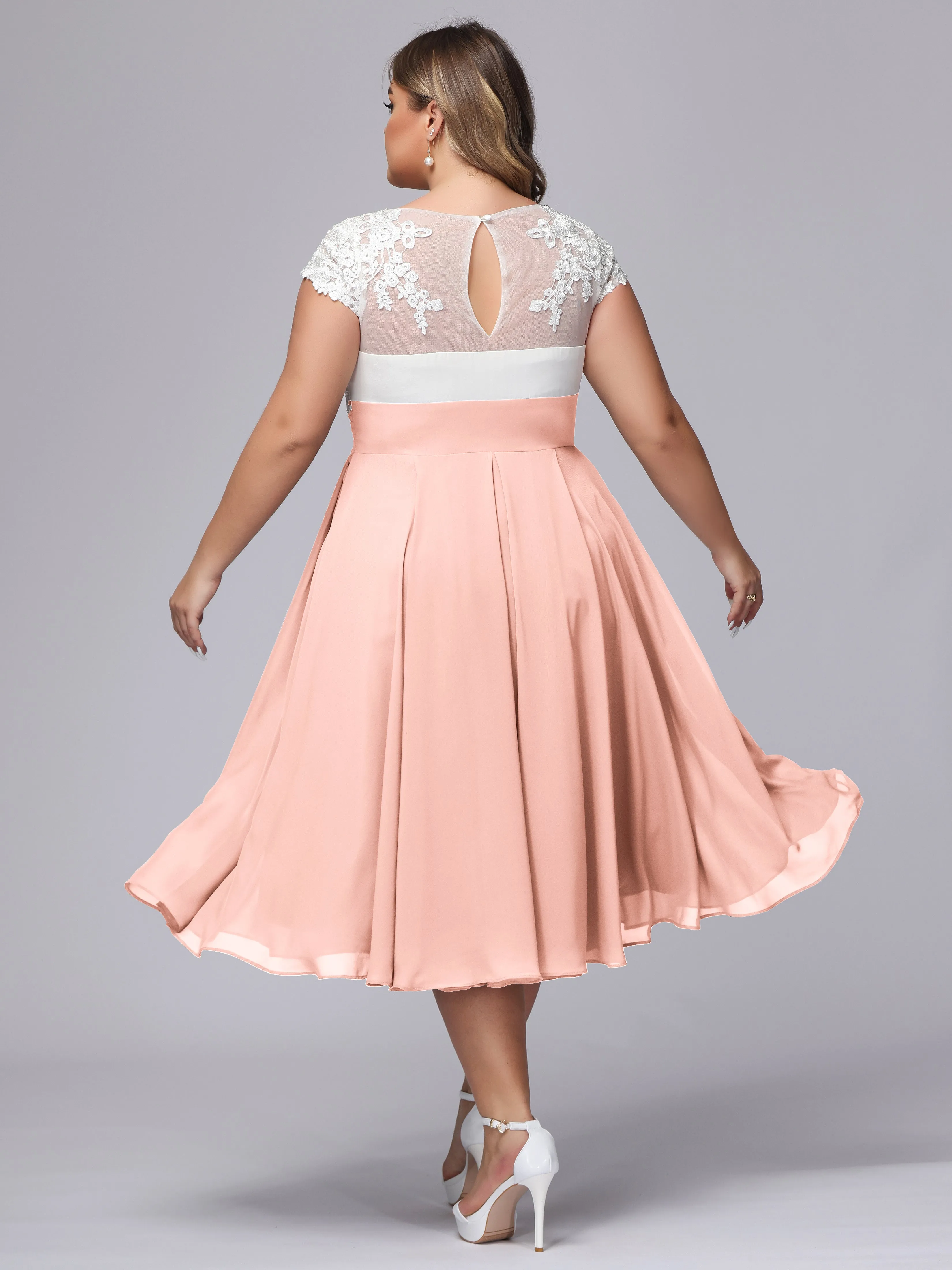 Chic Lace Top Chiffon Tea-Length Plus Size Bridesmaid Dress