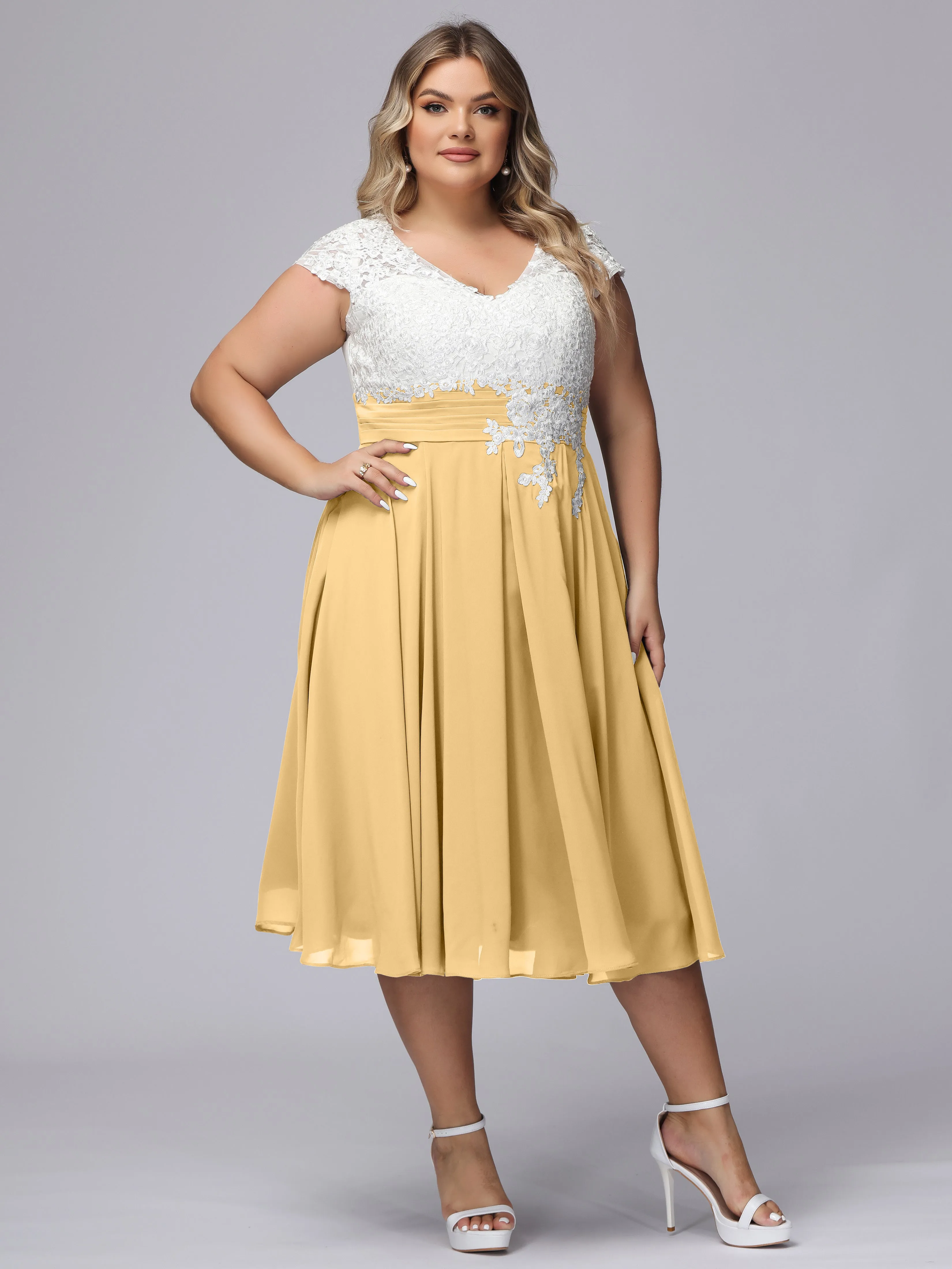 Chic Lace Top Chiffon Tea-Length Plus Size Bridesmaid Dress