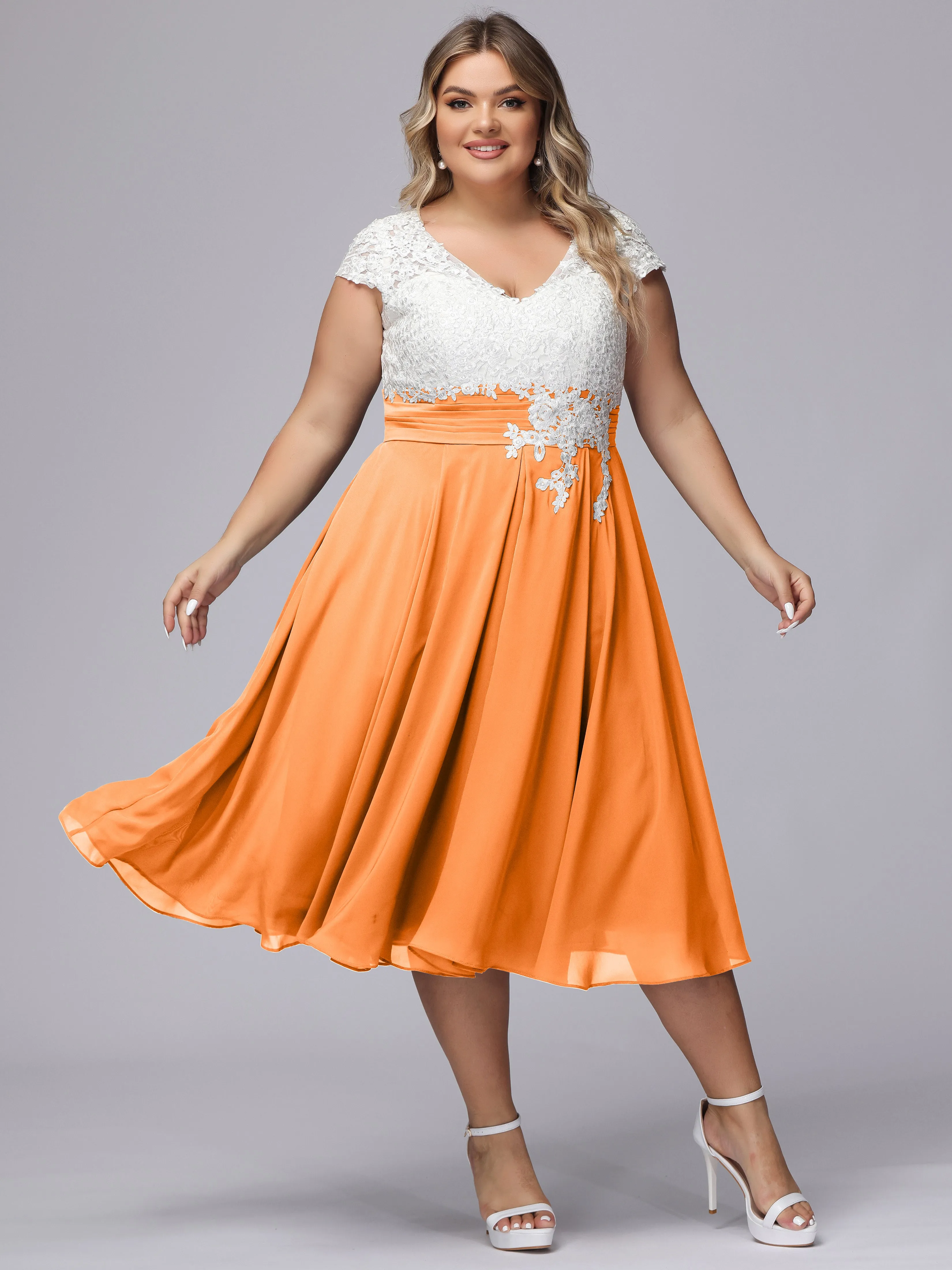 Chic Lace Top Chiffon Tea-Length Plus Size Bridesmaid Dress