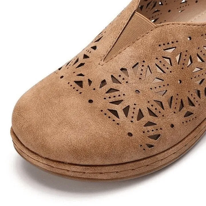 Cintia® | Stylish sandals for the coming season