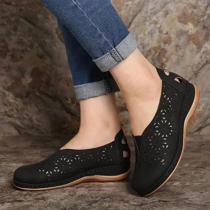 Cintia® | Stylish sandals for the coming season