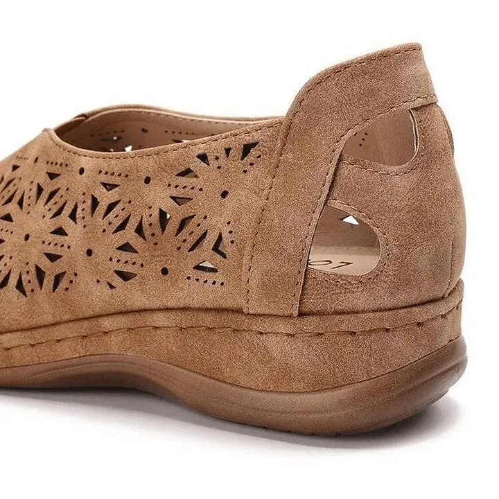 Cintia® | Stylish sandals for the coming season