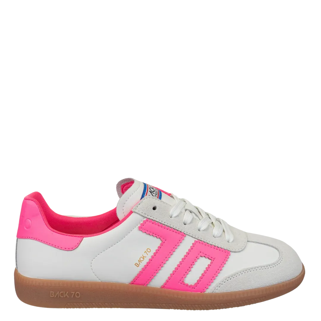 Cloud Sneaker in Fluorescent Pink