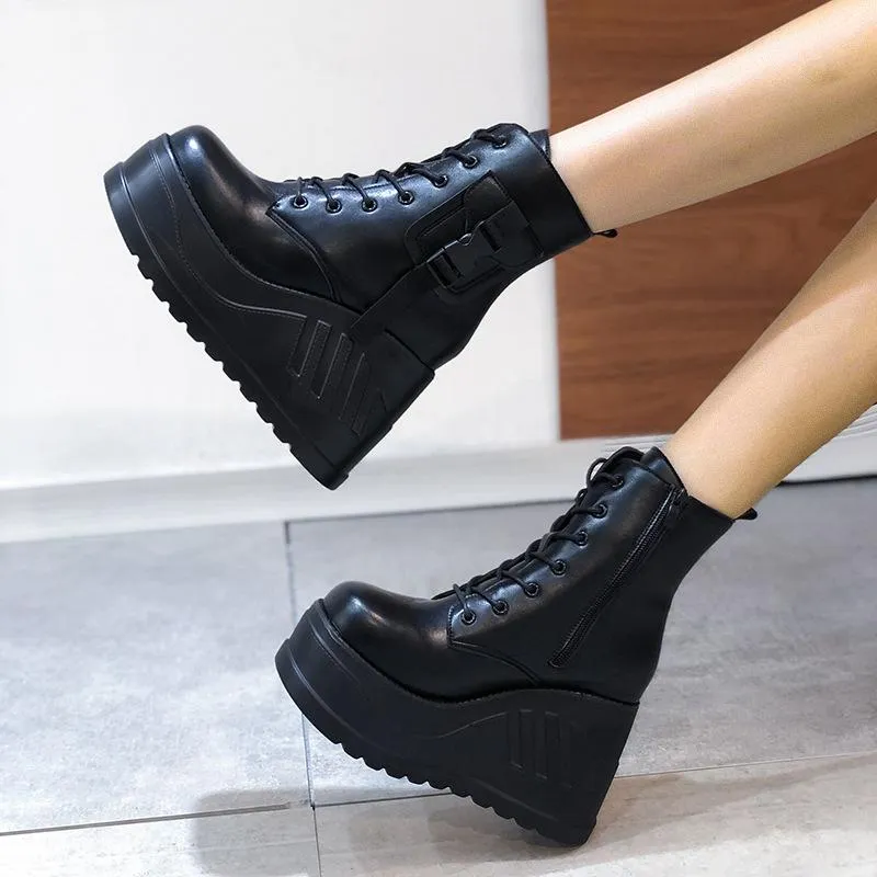 Comfertable and stylish orthopedic footwear