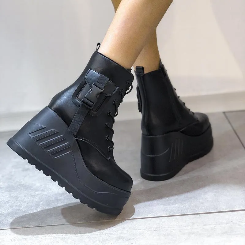 Comfertable and stylish orthopedic footwear