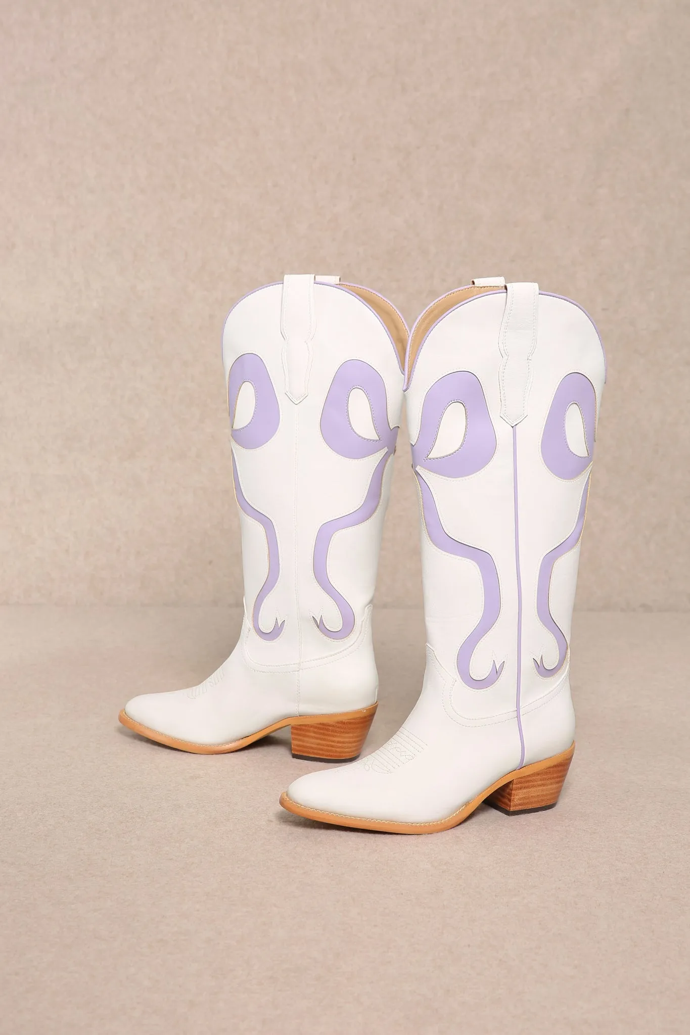 Coquette Bow Cowboy Boots- Lavender