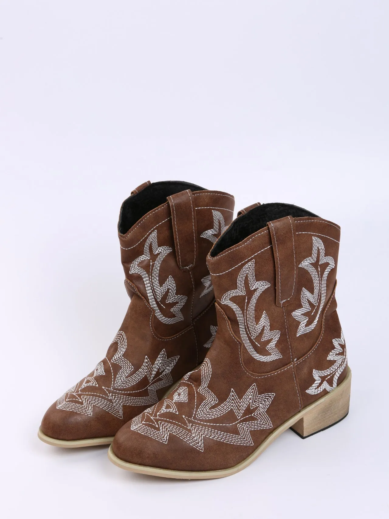 Creamtopmall Embroidered Floral Chunky Heel Martin Boots
