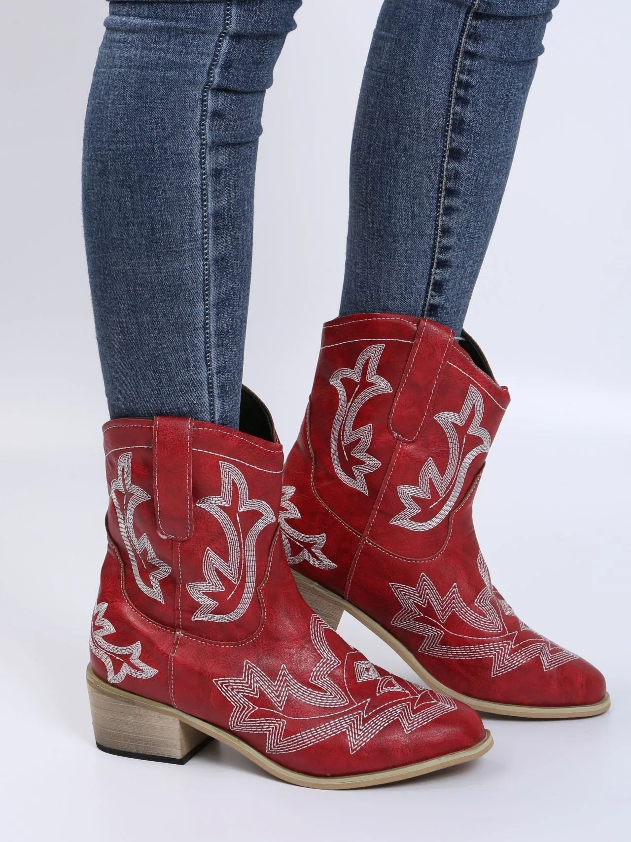 Creamtopmall Embroidered Floral Chunky Heel Martin Boots