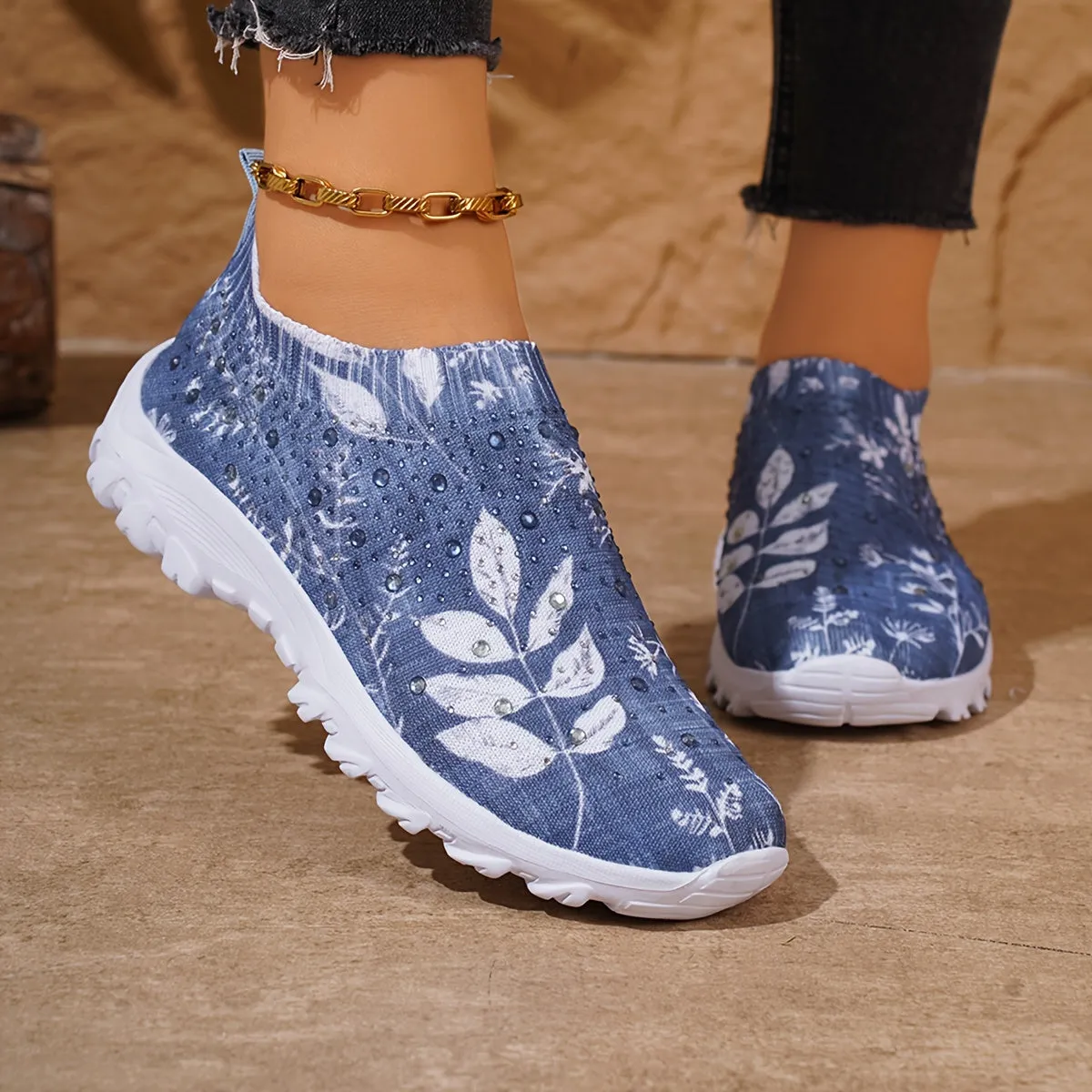 Durable and supportive orthopedic Sneakers