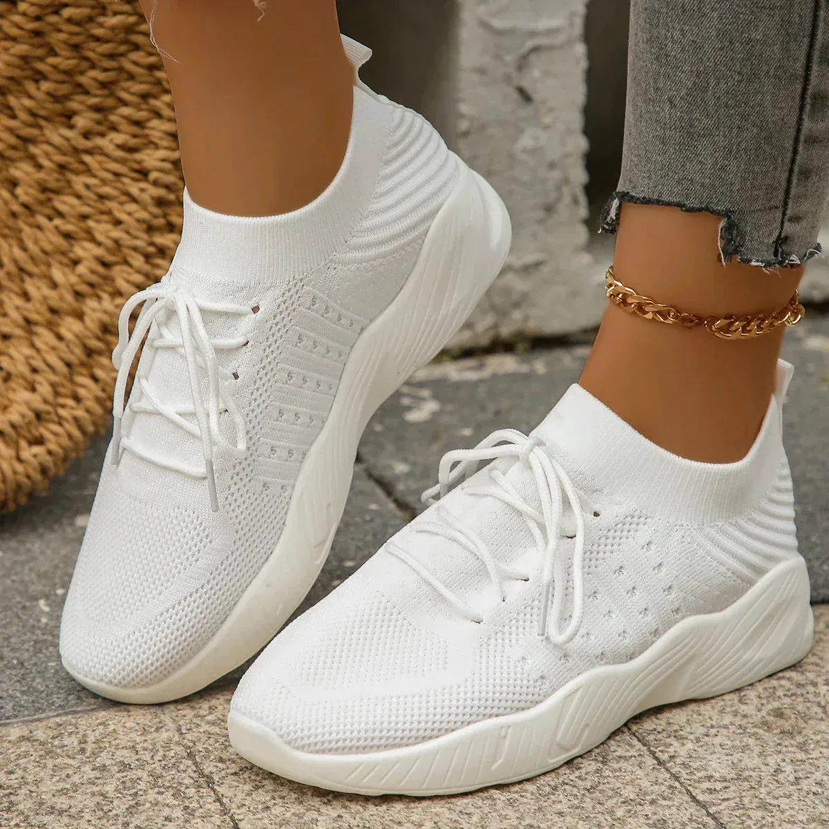 Durable and supportive orthopedic Sneakers