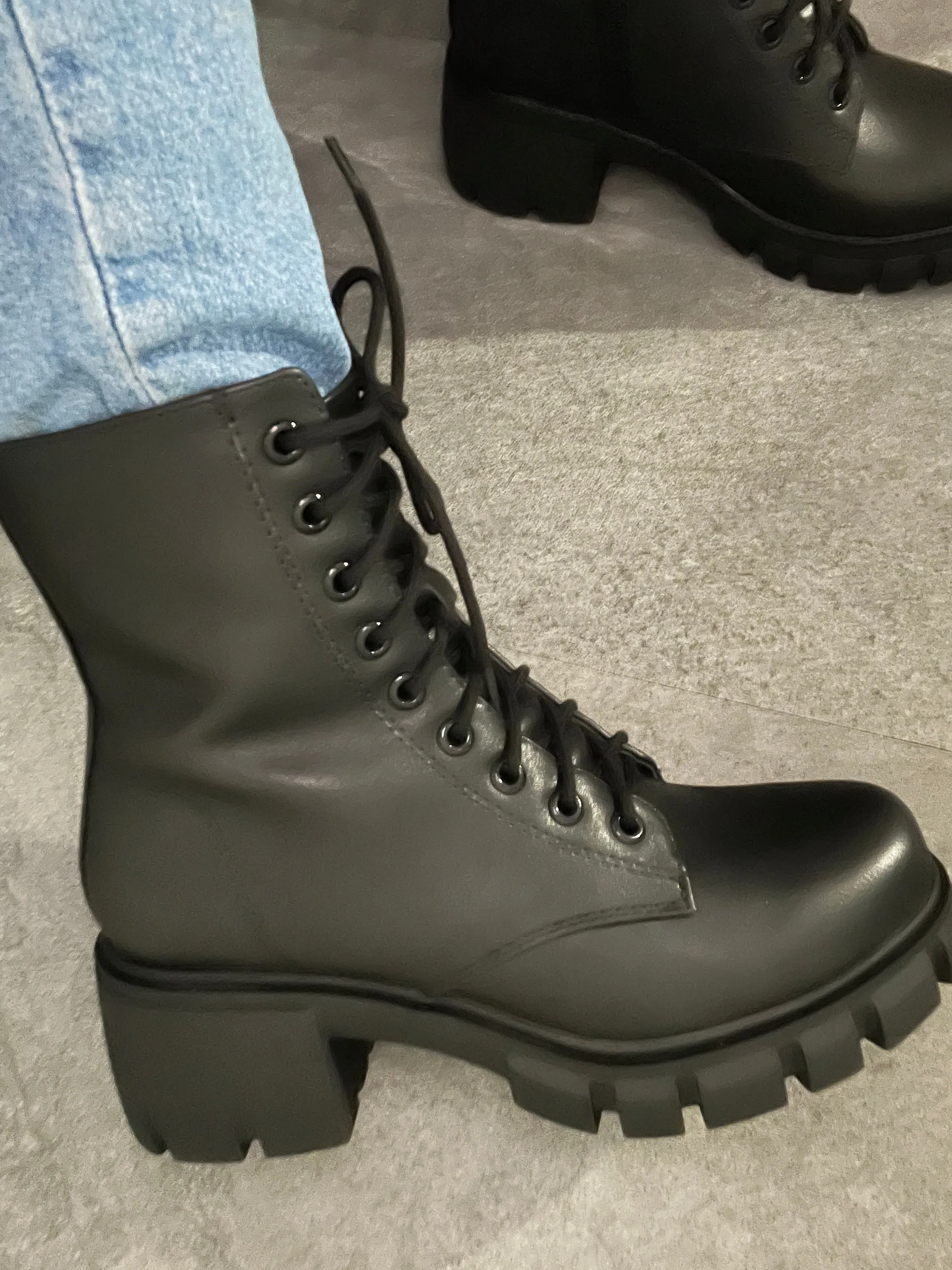 Erin Boot-Black