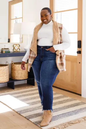 Hazel Blues® | Snug And Stylish Plaid Fur Lined Wide Collar Vest