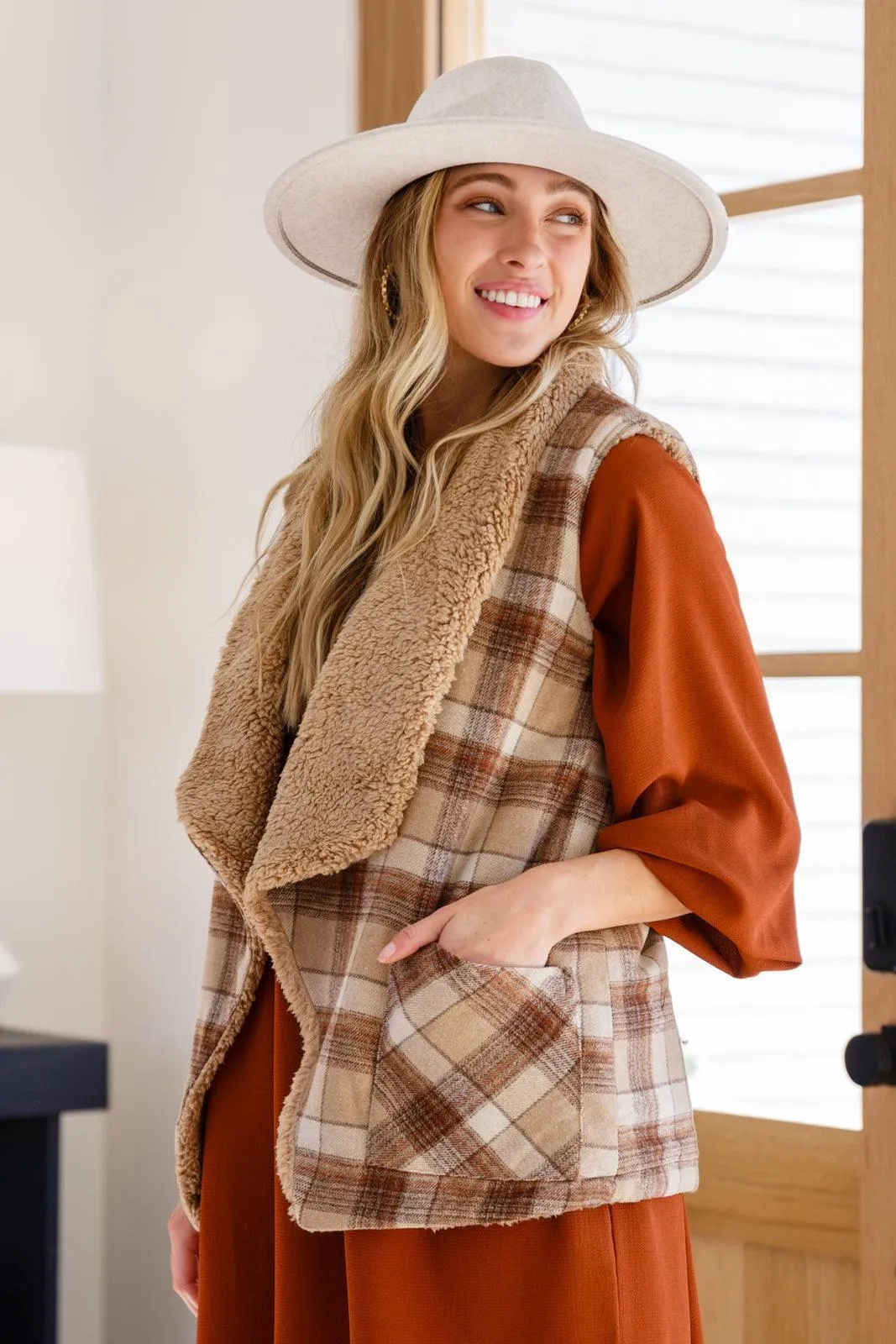 Hazel Blues® | Snug And Stylish Plaid Fur Lined Wide Collar Vest
