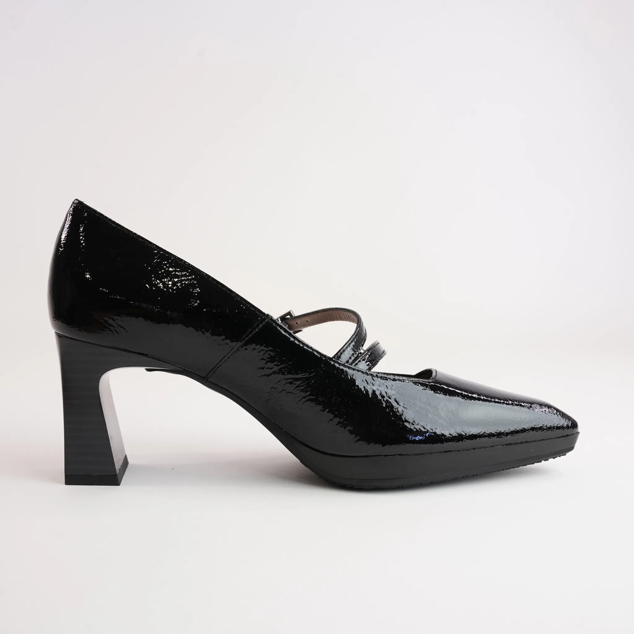 HI243523 Black Patent Leather Heels