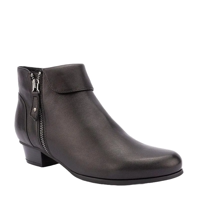 KLOUDS XANTHIPPE - BLACK LEATHER