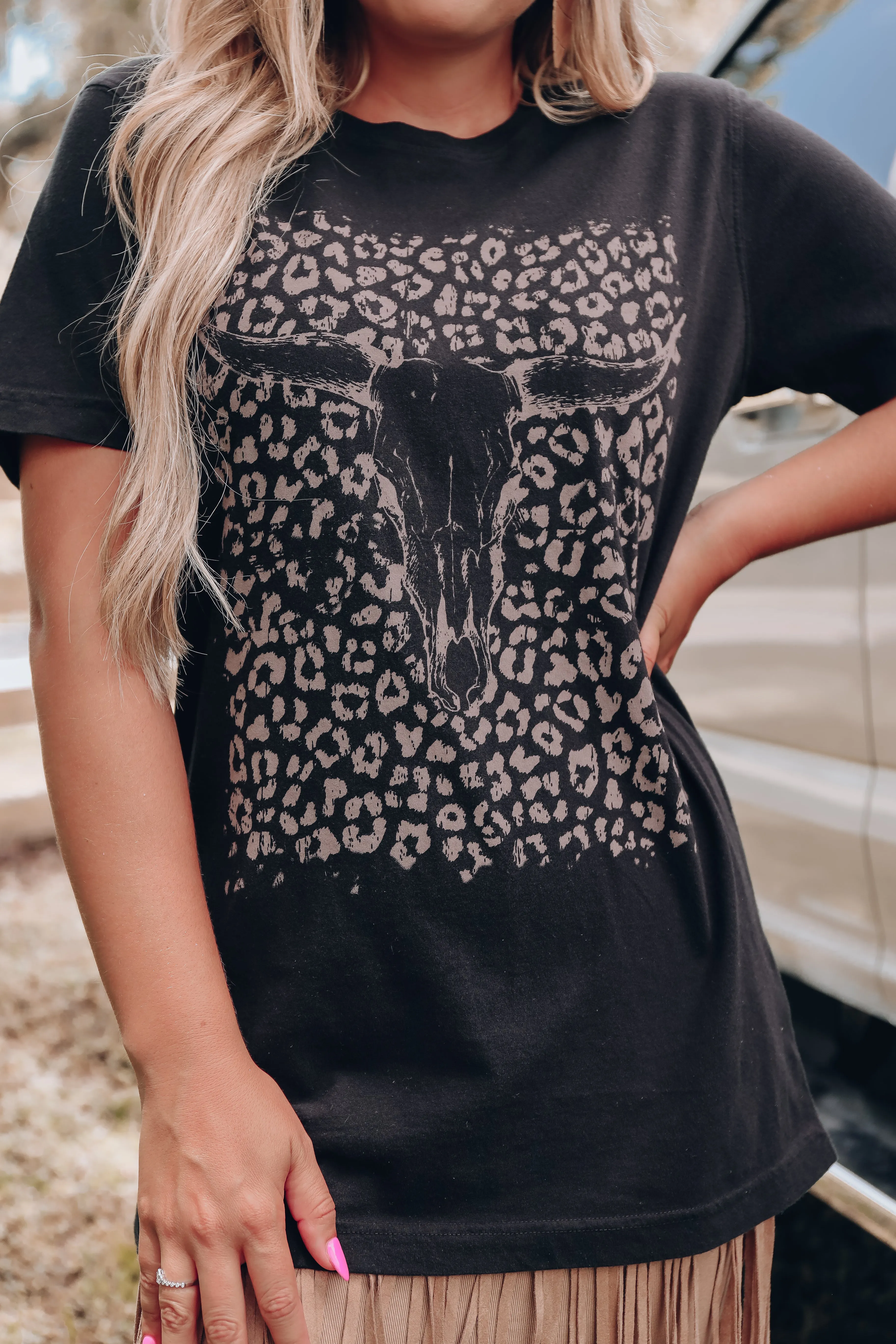 Leopard Bull Skull Graphic Tee - Black