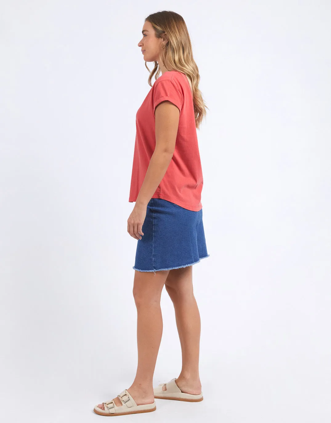 Manly Vee Tee - Cayenne