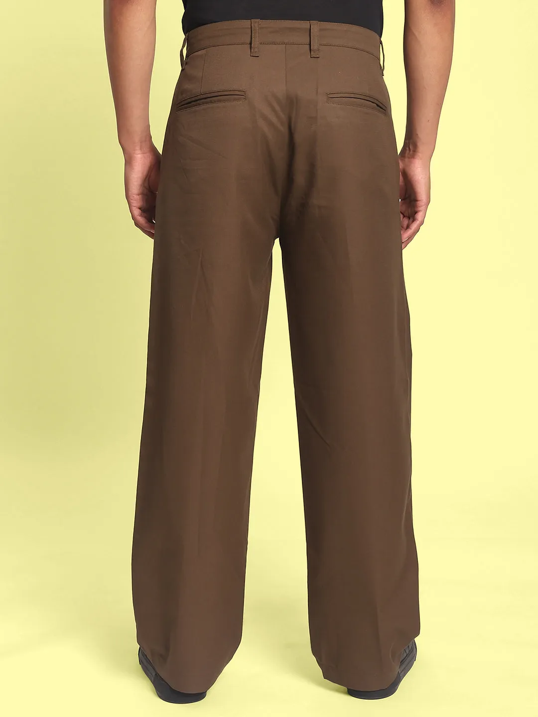 Men Relaxed Dark Khaki Trousers