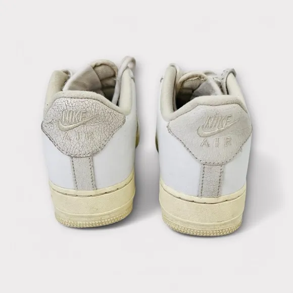 Nike Air Force 1 ’07 LX ‘Pale Vanilla’ Sneakers