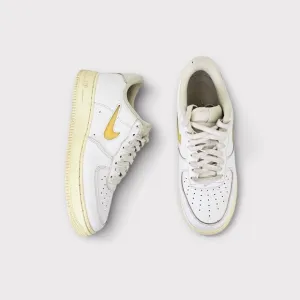 Nike Air Force 1 ’07 LX ‘Pale Vanilla’ Sneakers